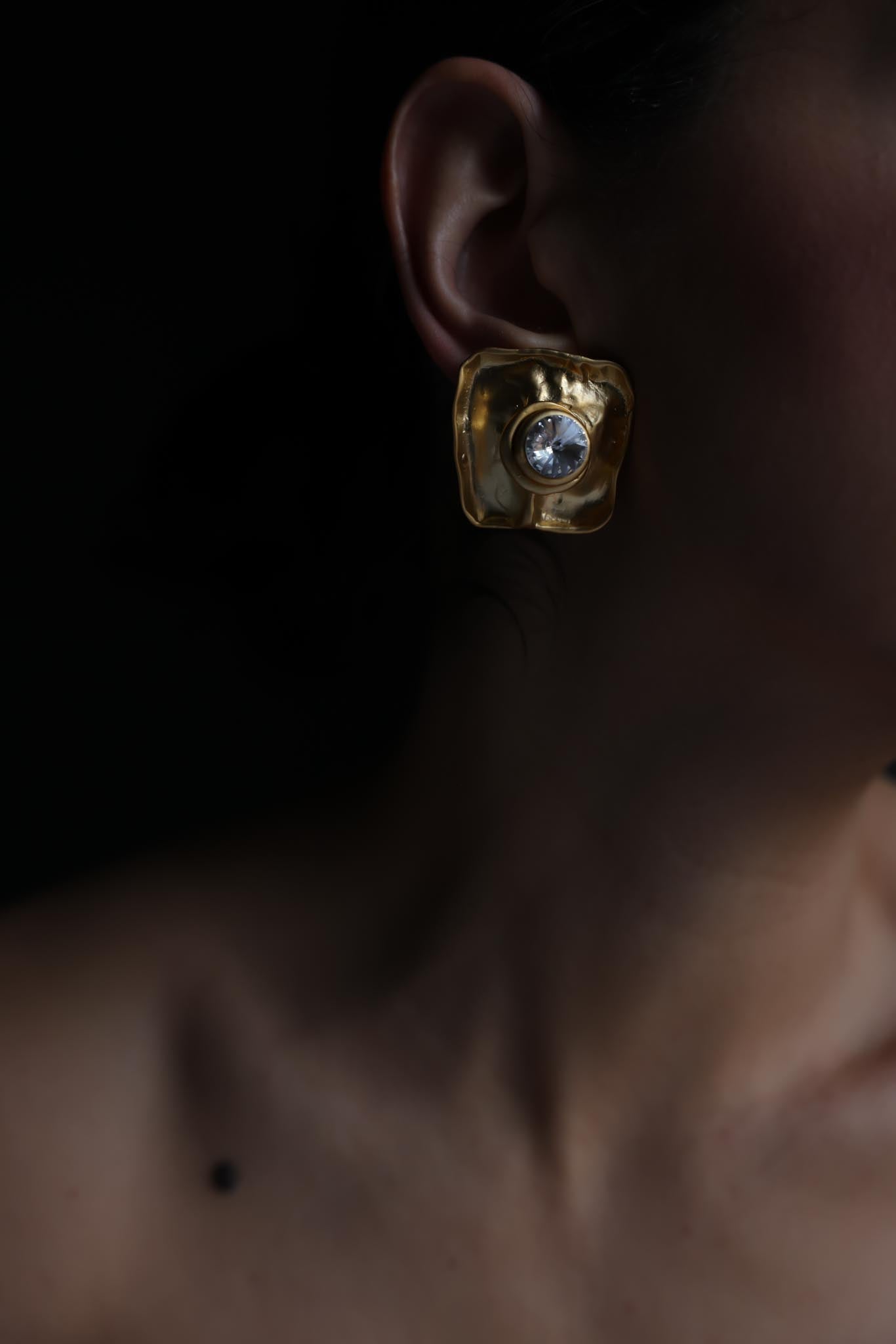 Sculptural Matte Gold Rhinestone Clip-On Earrings|Vintage Baazaar 