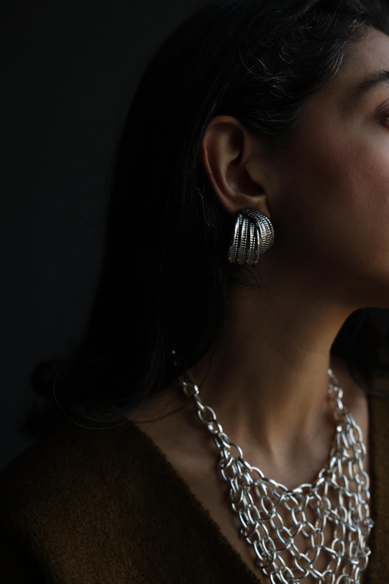 Silvertone Ribbed Clip-On Hoop Earrings|Vintage Baazaar 