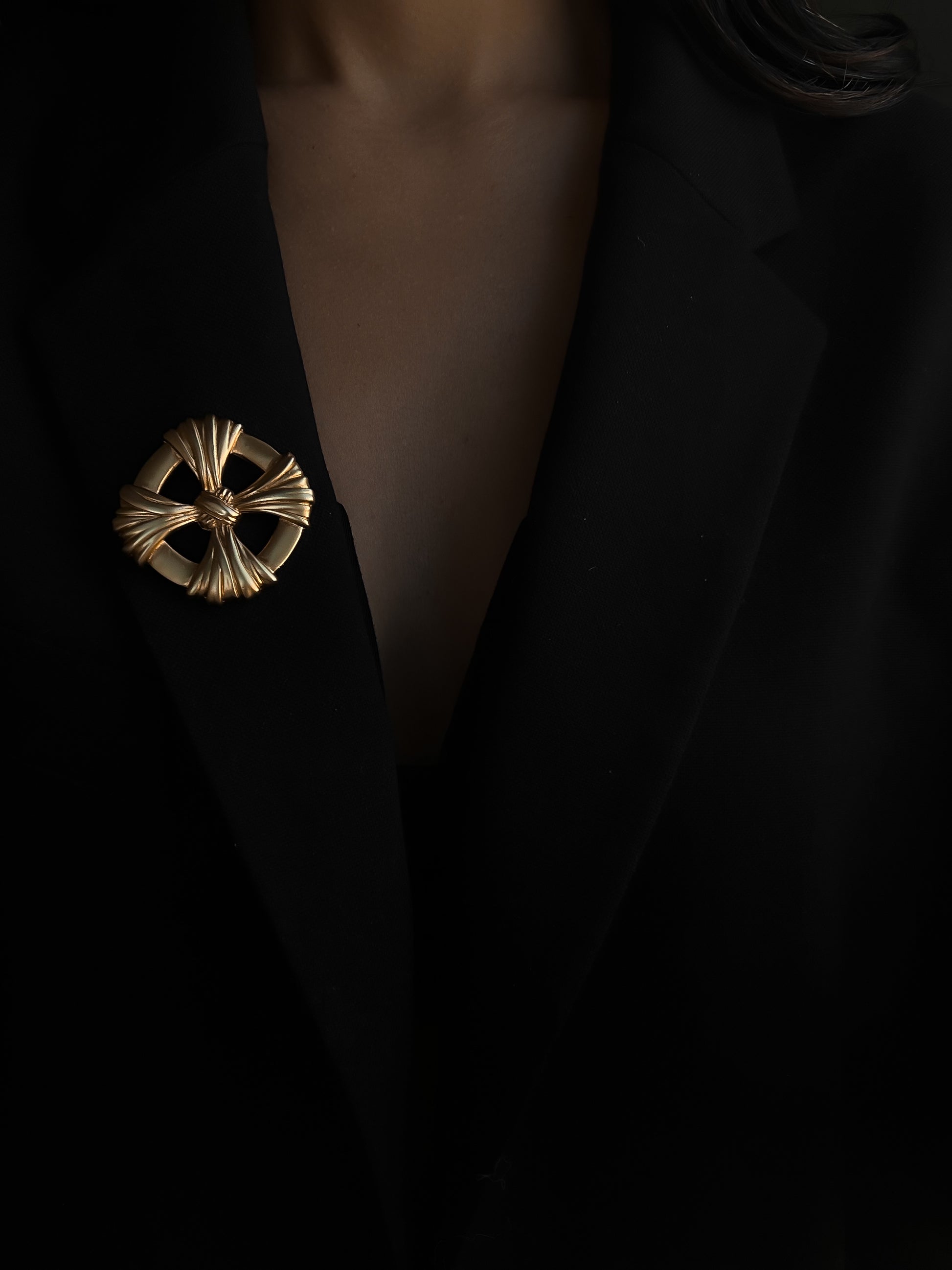 Golden Bow Emblem Brooch|Vintage Baazaar 