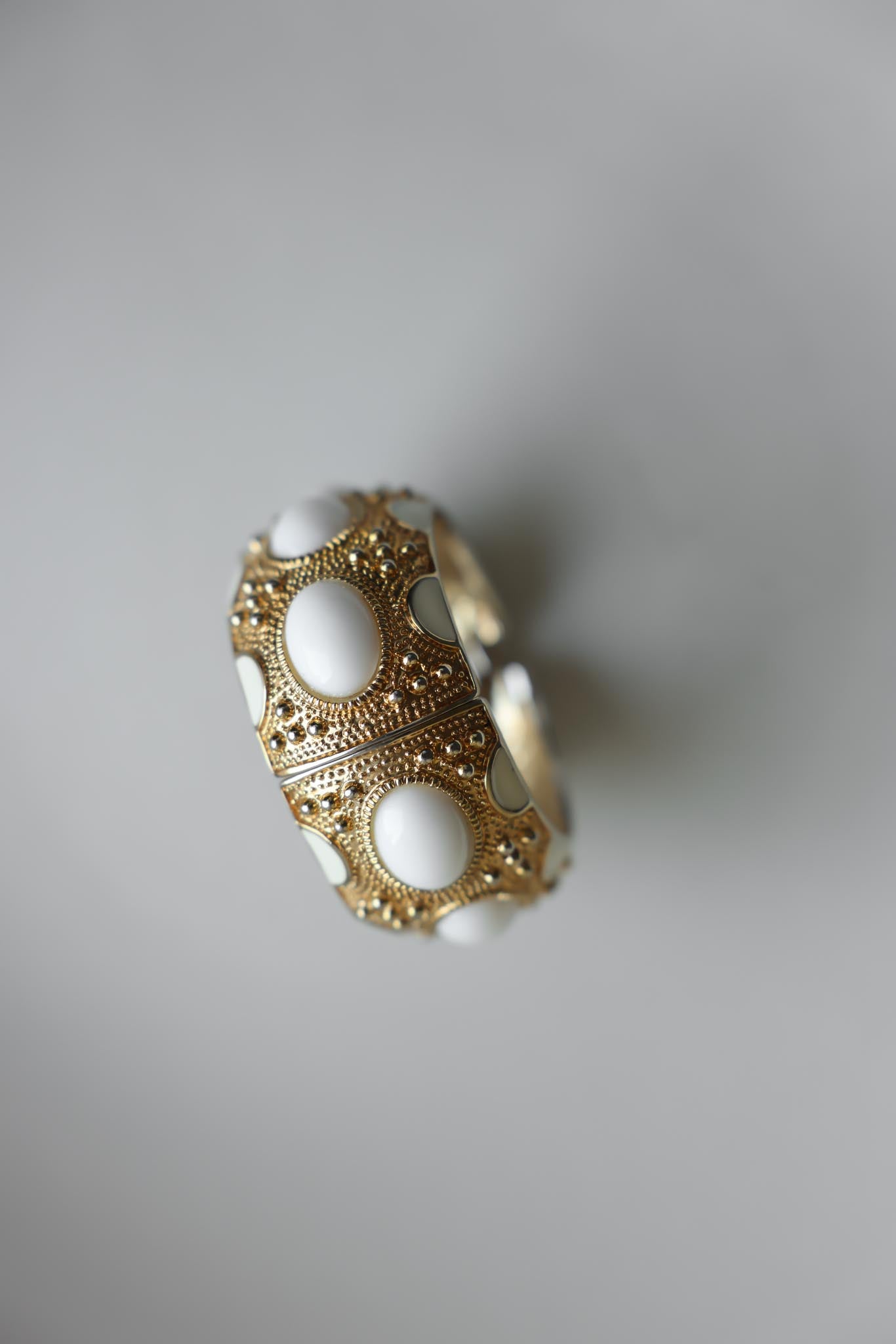 Golden Opulence Hinged Bracelet|Vintage Baazaar 