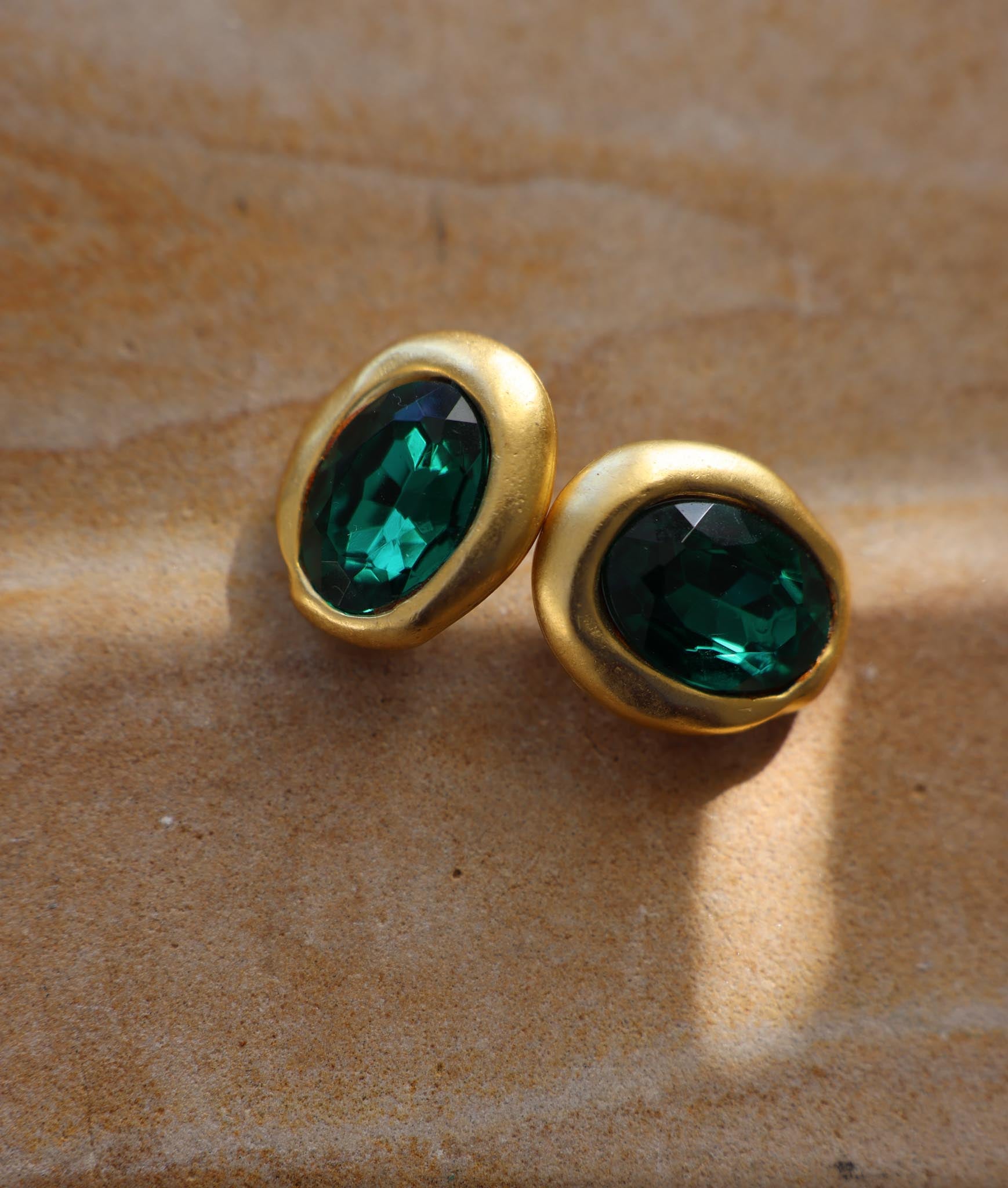 Emerald Glow Earrings|Vintage Baazaar 