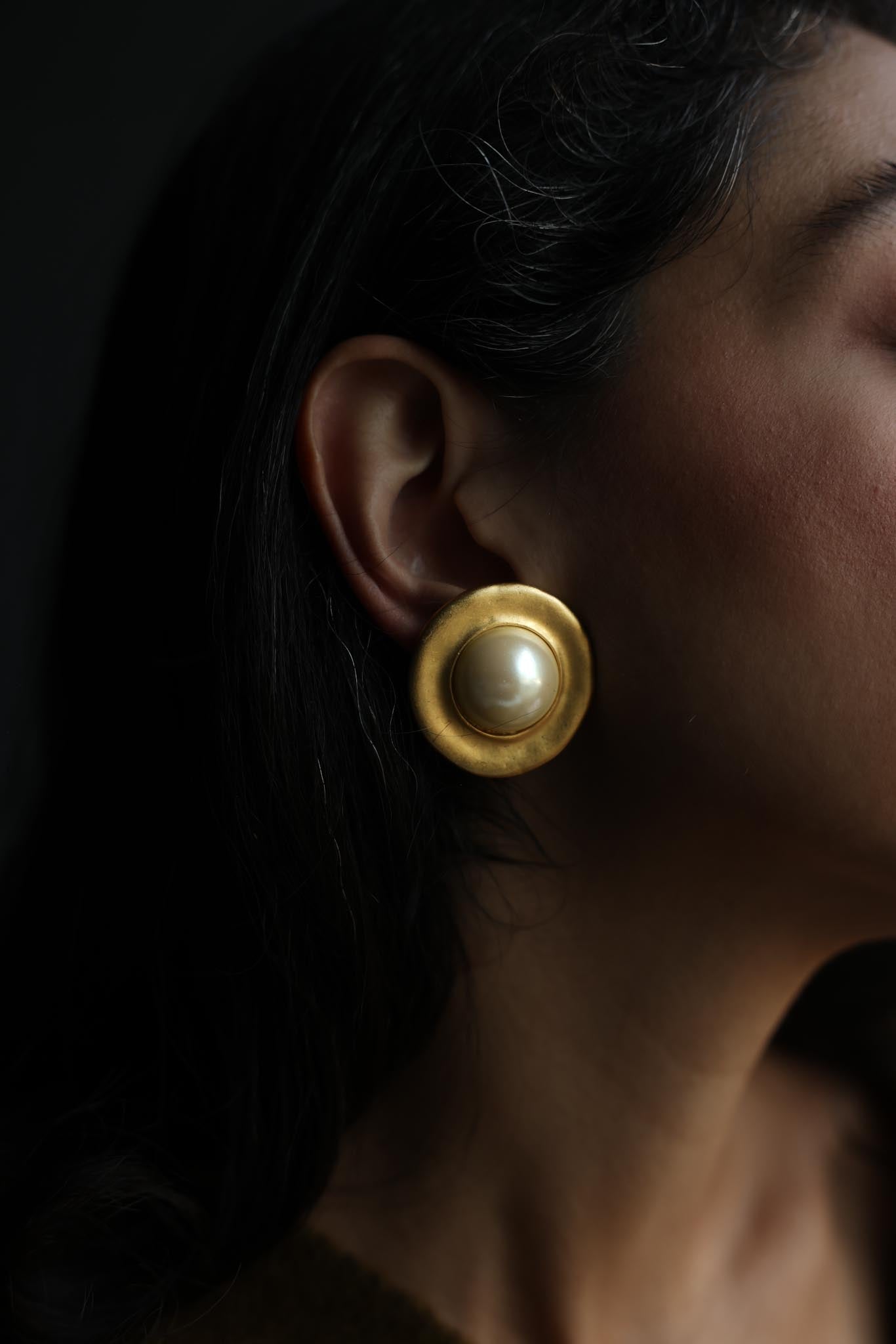 Matte Gold Faux Pearl Clip-On Earrings|Vintage Baazaar 