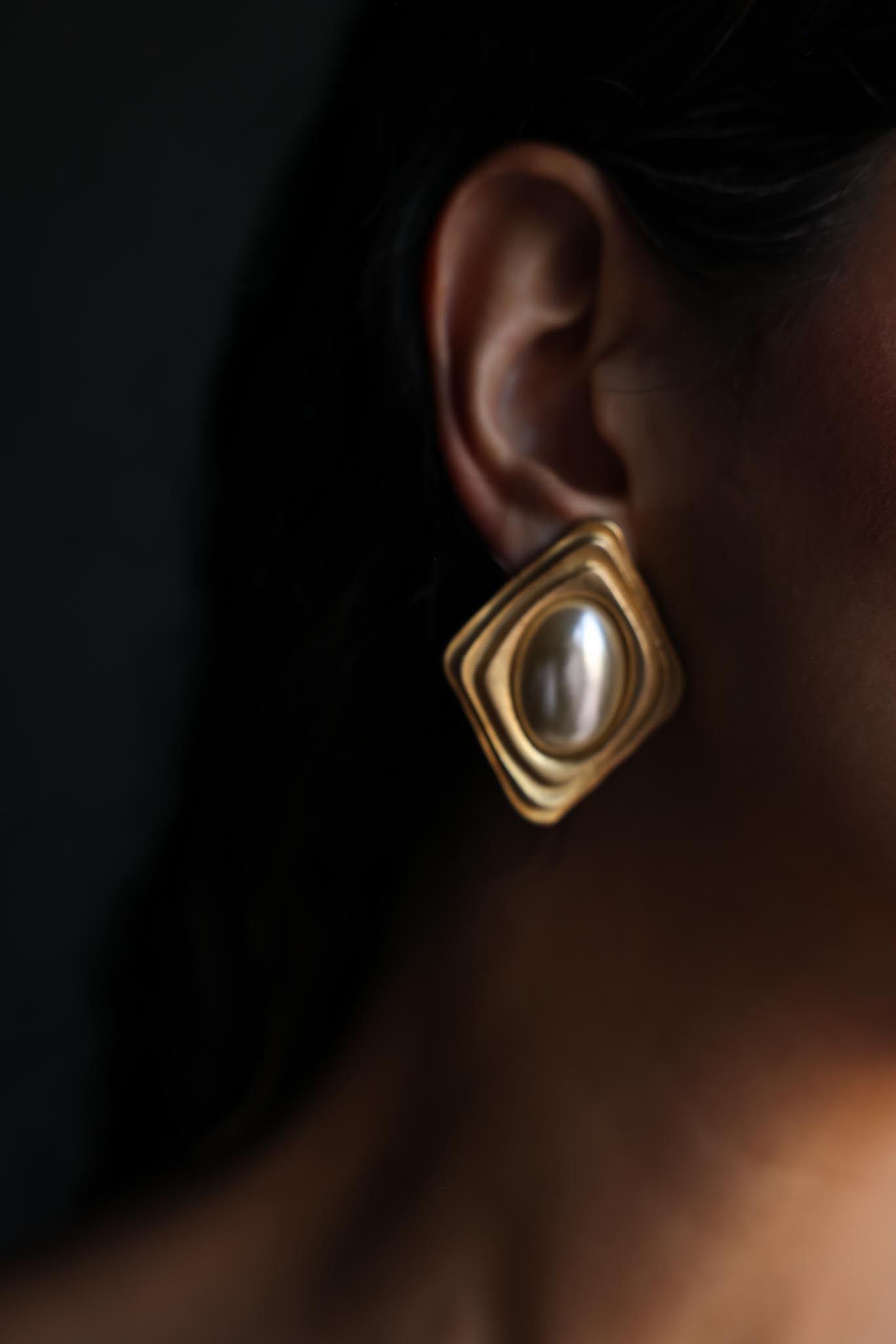 Geometric Ripple Clip-On Earrings with Faux Pearls|Vintage Baazaar 