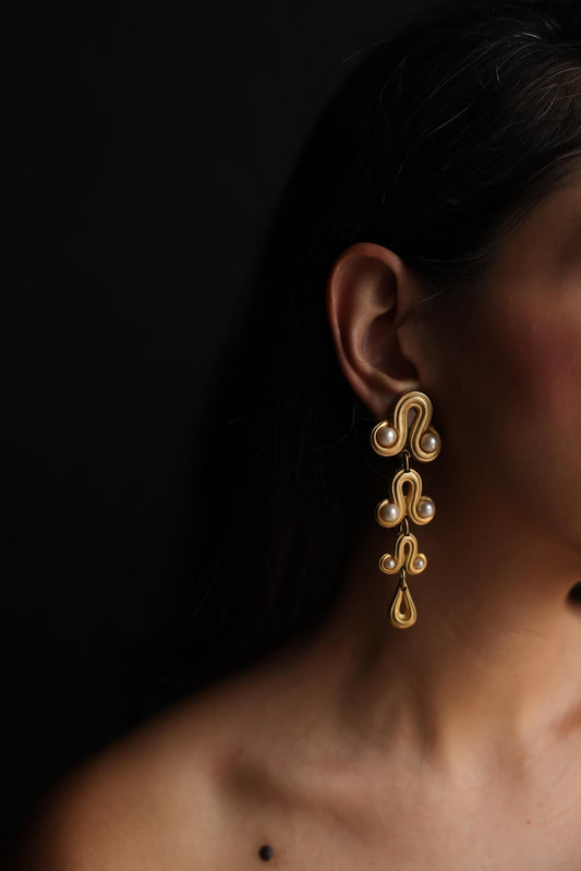 Matte Gold Oversized Blanca Pearl Drop Earrings