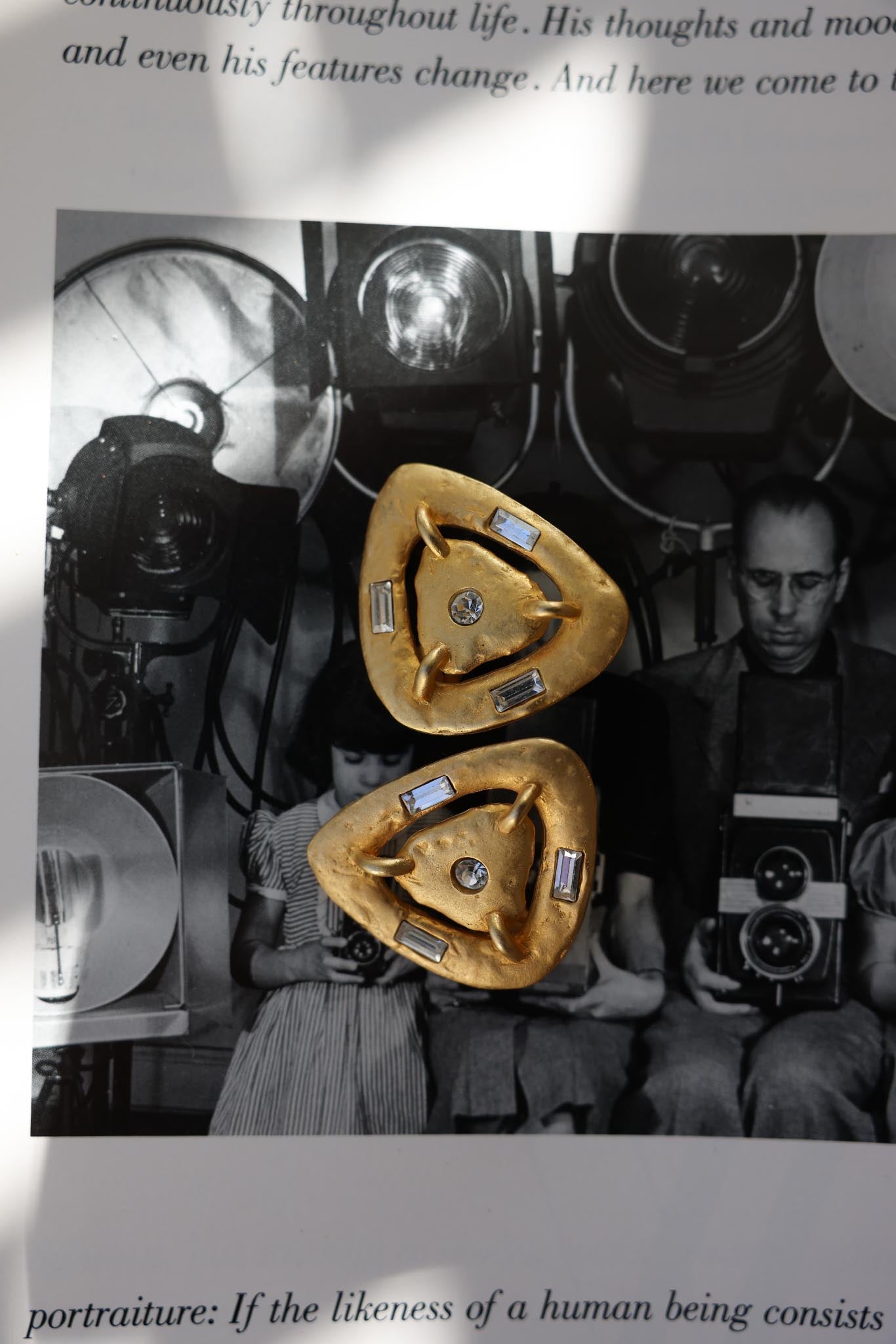 Triangle Spark Earrings|Vintage Baazaar 