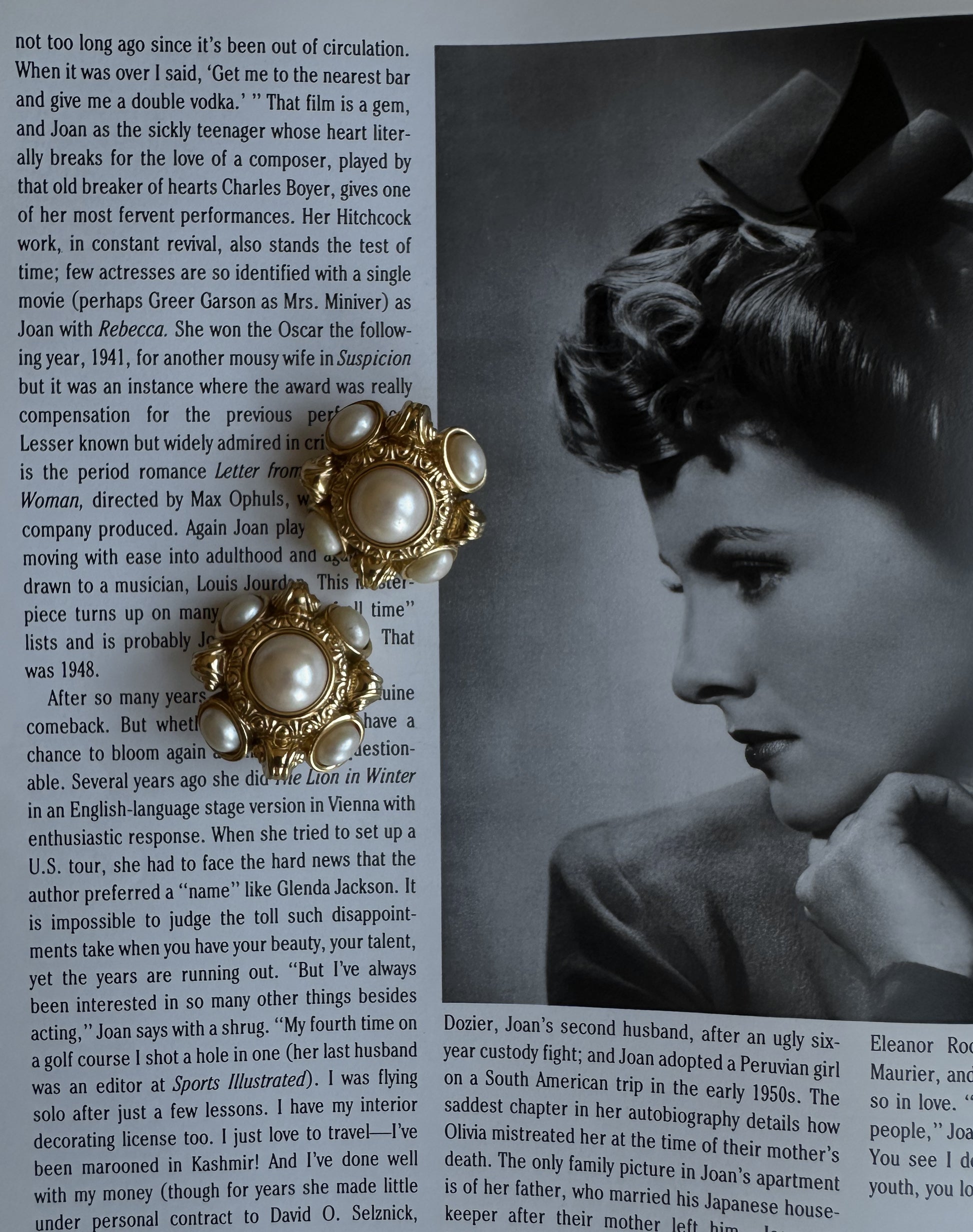 Regal Medallion Earrings|Vintage Baazaar 