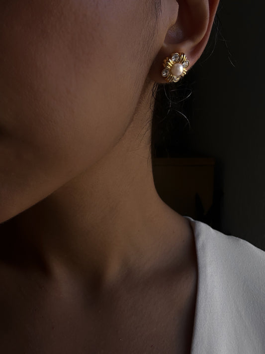 Blossom Pearl Earrings|Vintage Baazaar 