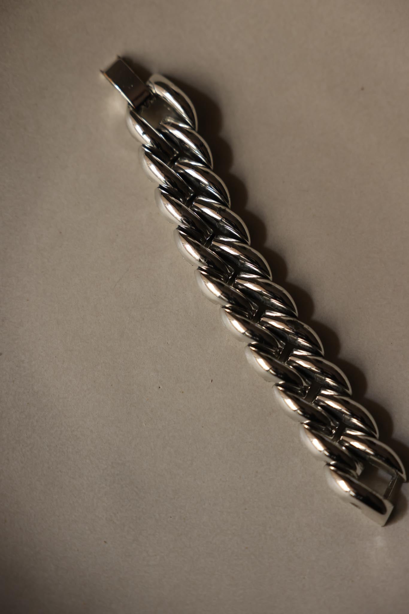 Silver Tone Luxe Chunky Bracelet|Vintage Baazaar 