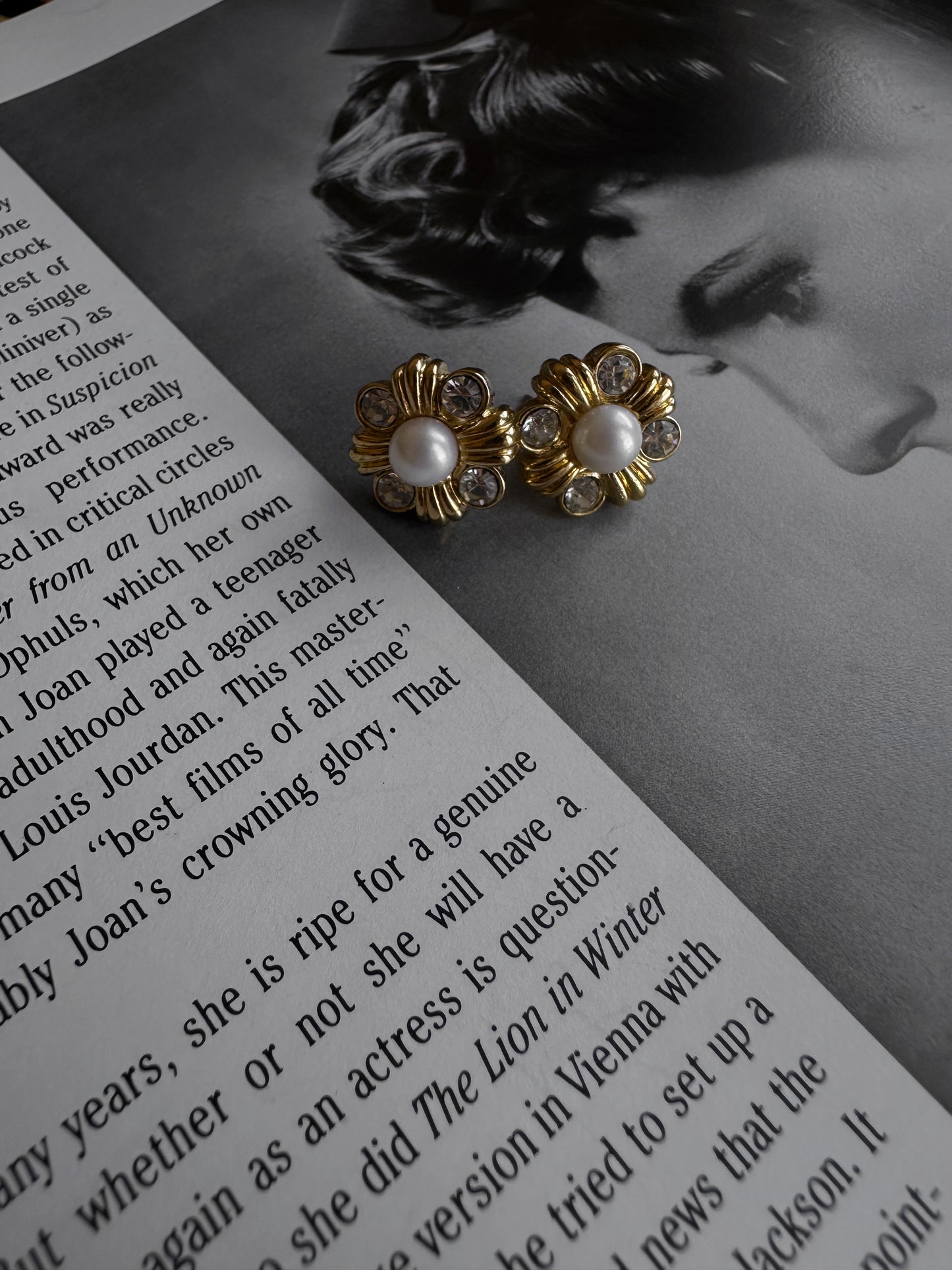 Blossom Pearl Earrings|Vintage Baazaar 