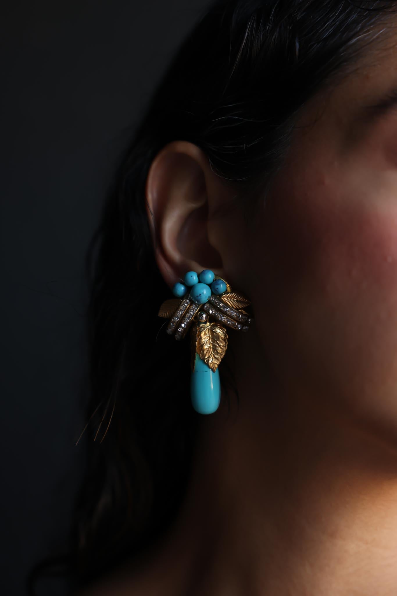 Gold-Toned Leaf and Turquoise Accent Mismatched Earrings|Vintage Baazaar 