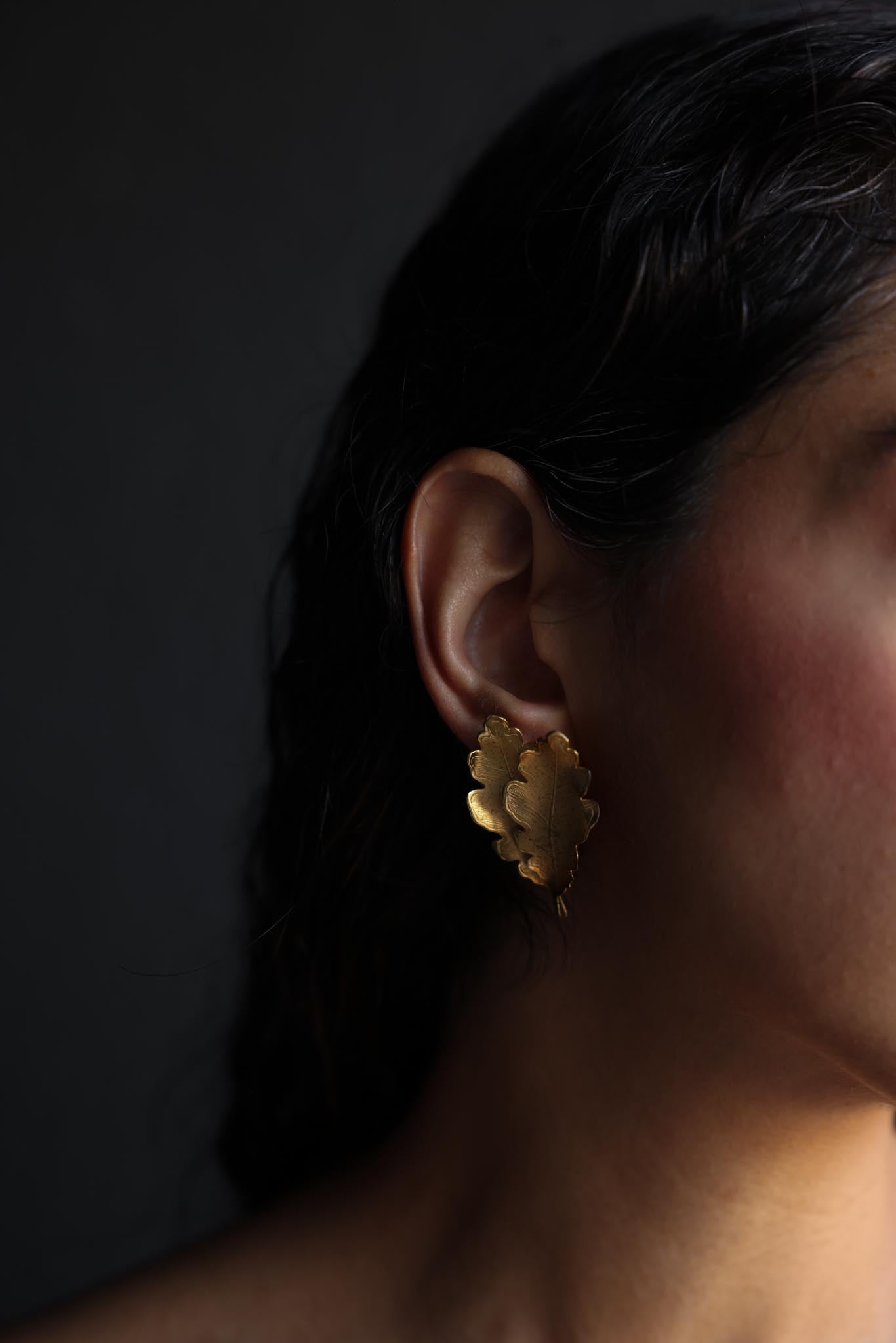 Gold-Toned Leaf and Turquoise Accent Mismatched Earrings|Vintage Baazaar 