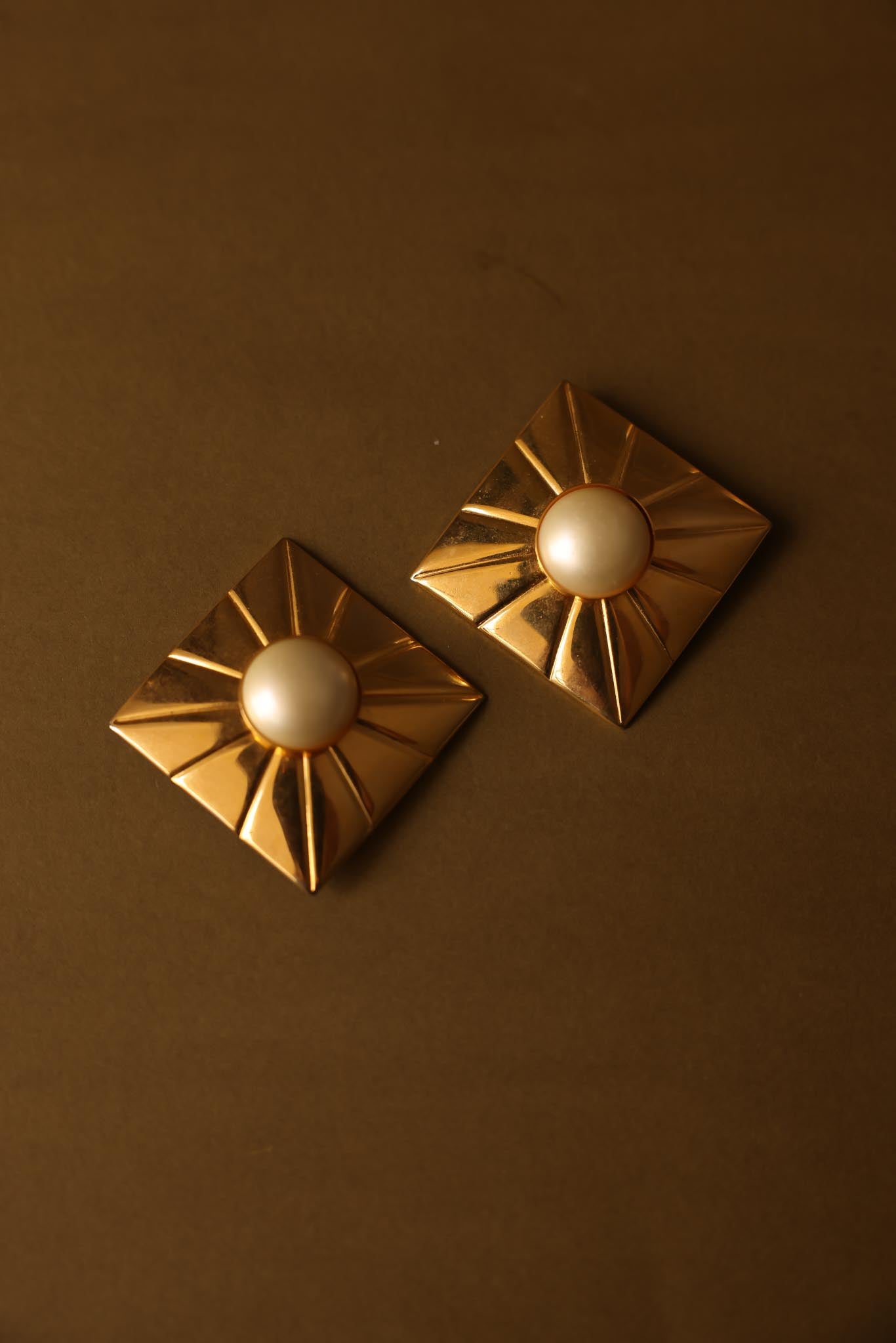 Geometric Pearl Radiance Clip-On Earrings|Vintage Baazaar 