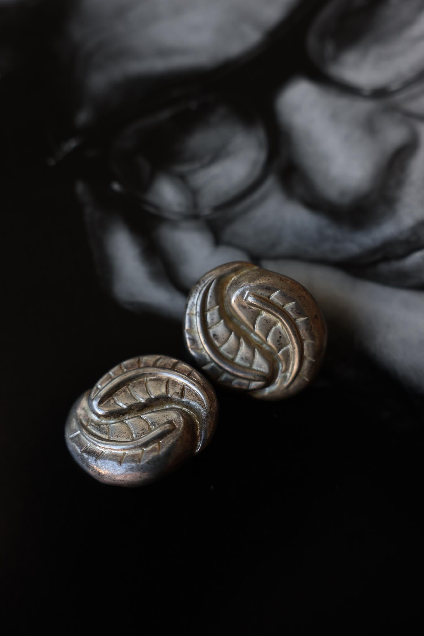 Silver Tone Leaf Swirl Earrings|Vintage Baazaar 