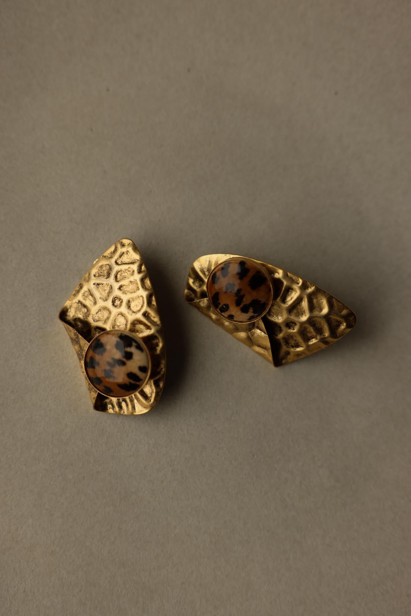 Hammered Gold-Tone Leopard Clip-On Earrings|Vintage Baazaar 