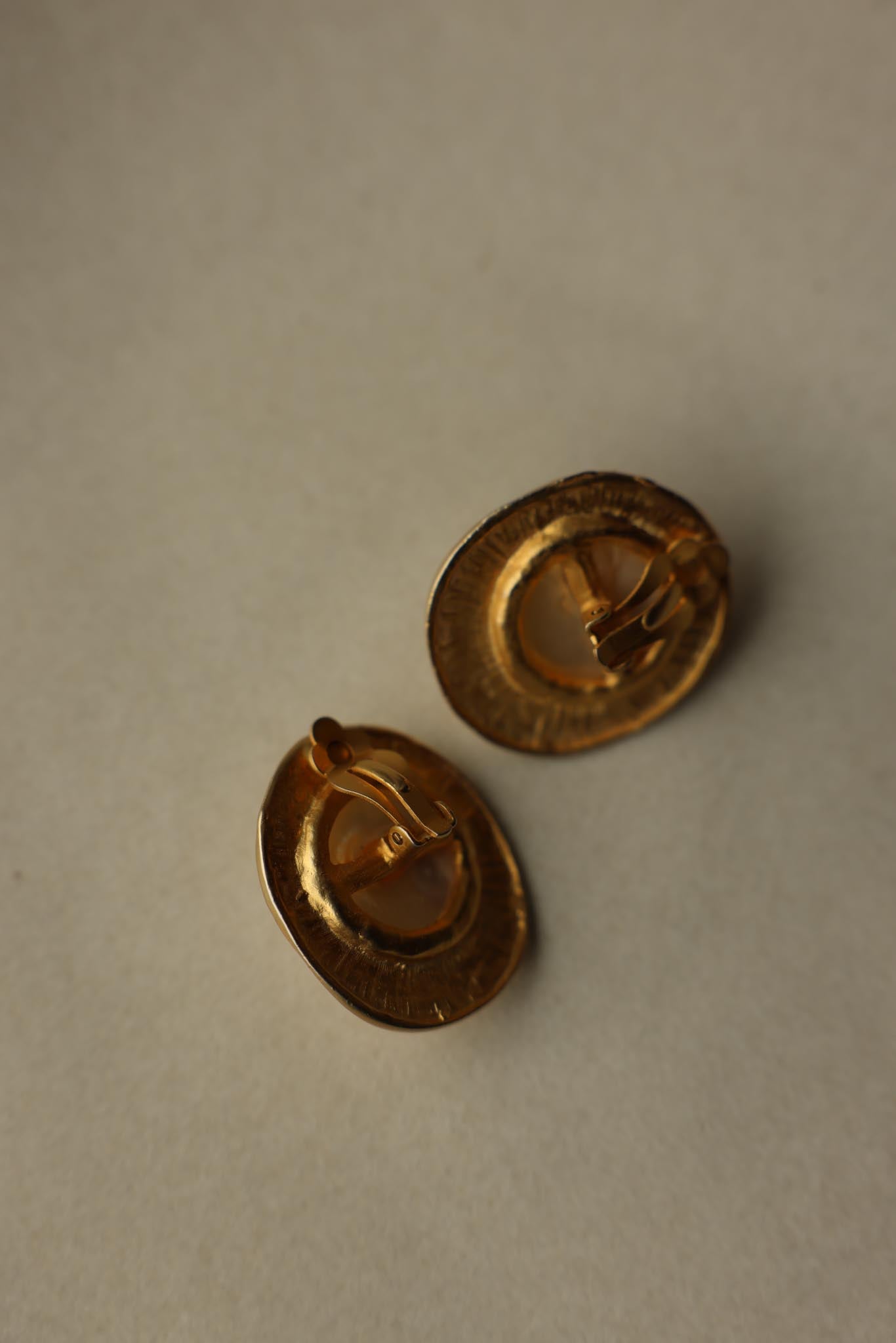 1980s Layered Matte Gold Faux Pearl Clip-On Earrings, 10K Gold Filled|Vintage Baazaar 