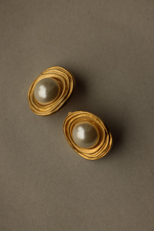 1980s Layered Matte Gold Faux Pearl Clip-On Earrings, 10K Gold Filled|Vintage Baazaar 