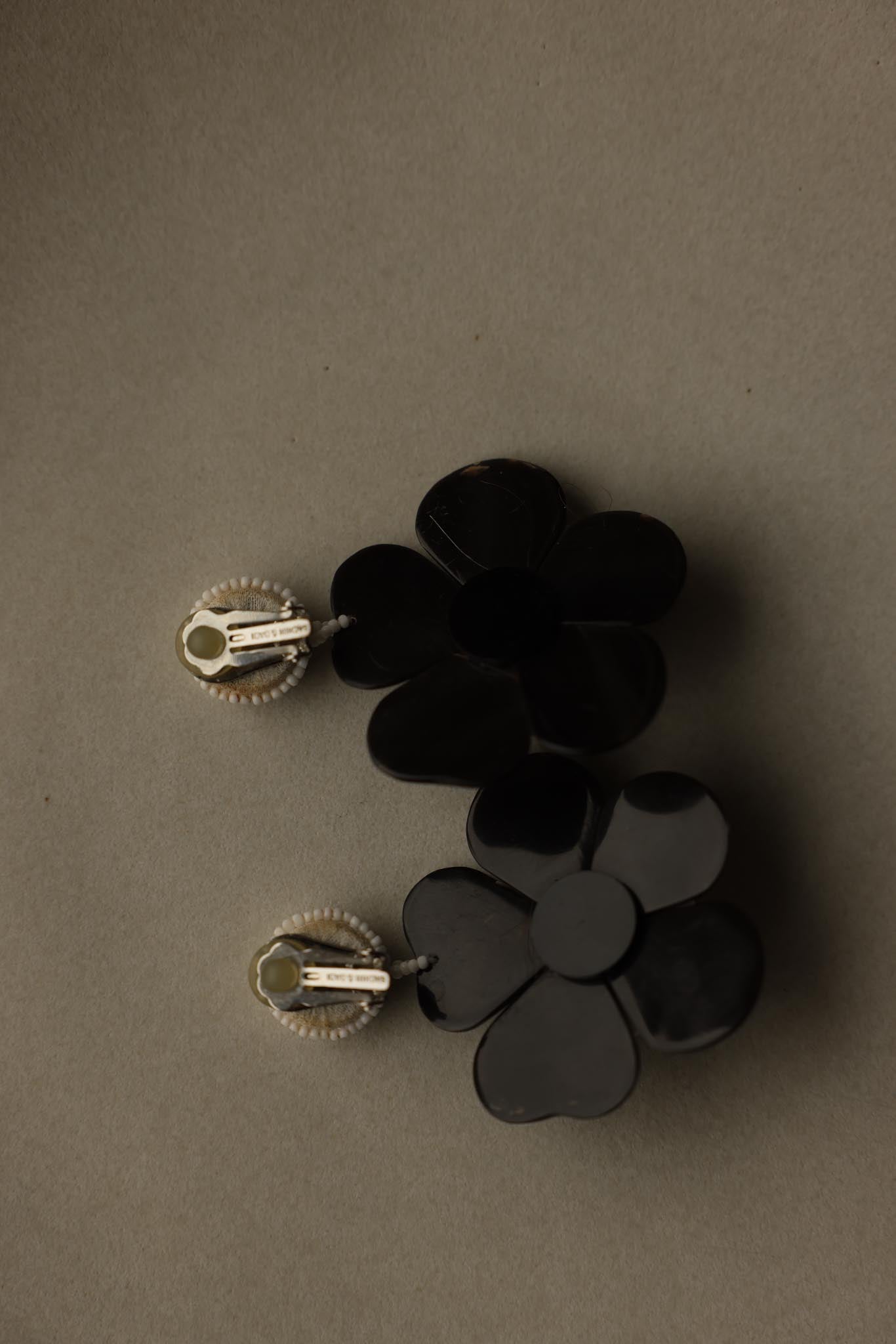 Sachin & Babi Black and White Flower Statement Clip-On Earrings|Vintage Baazaar 