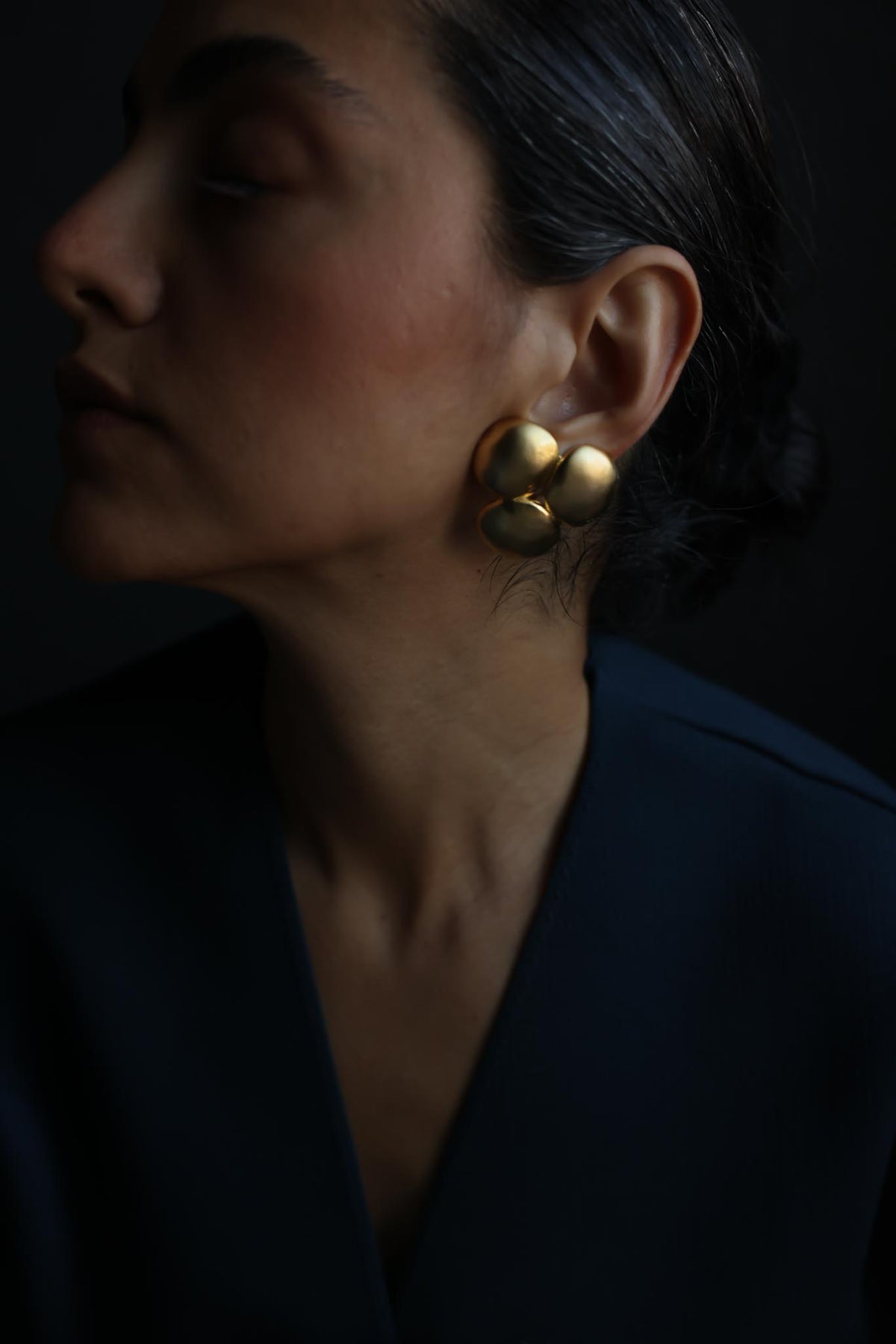 Matte Gold Triple Oval Cluster Clip-On Earrings
