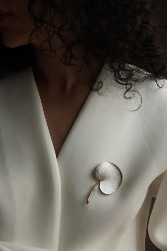 Pastelli Two-Tone Leaf Brooch