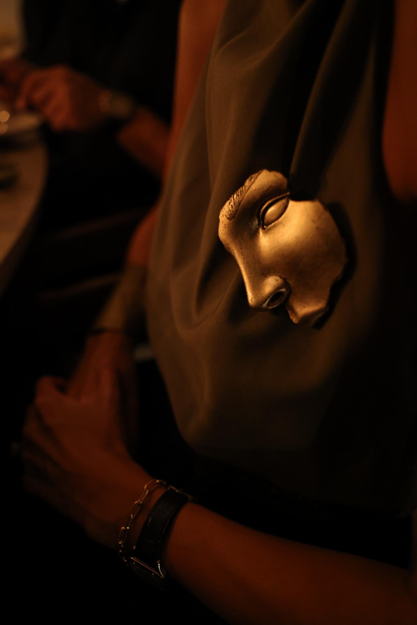 Sculpted Face Brooch|Vintage Baazaar 