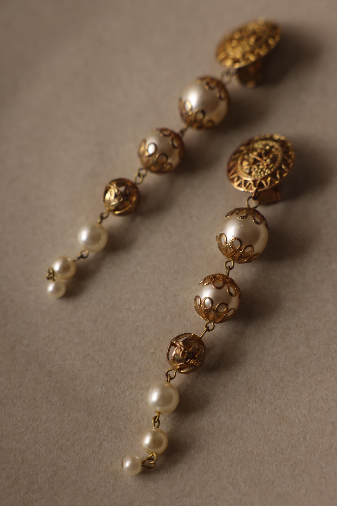 Vintage Gold Tone Faux Pearl Dangle Clip-On Earrings|Vintage Baazaar 