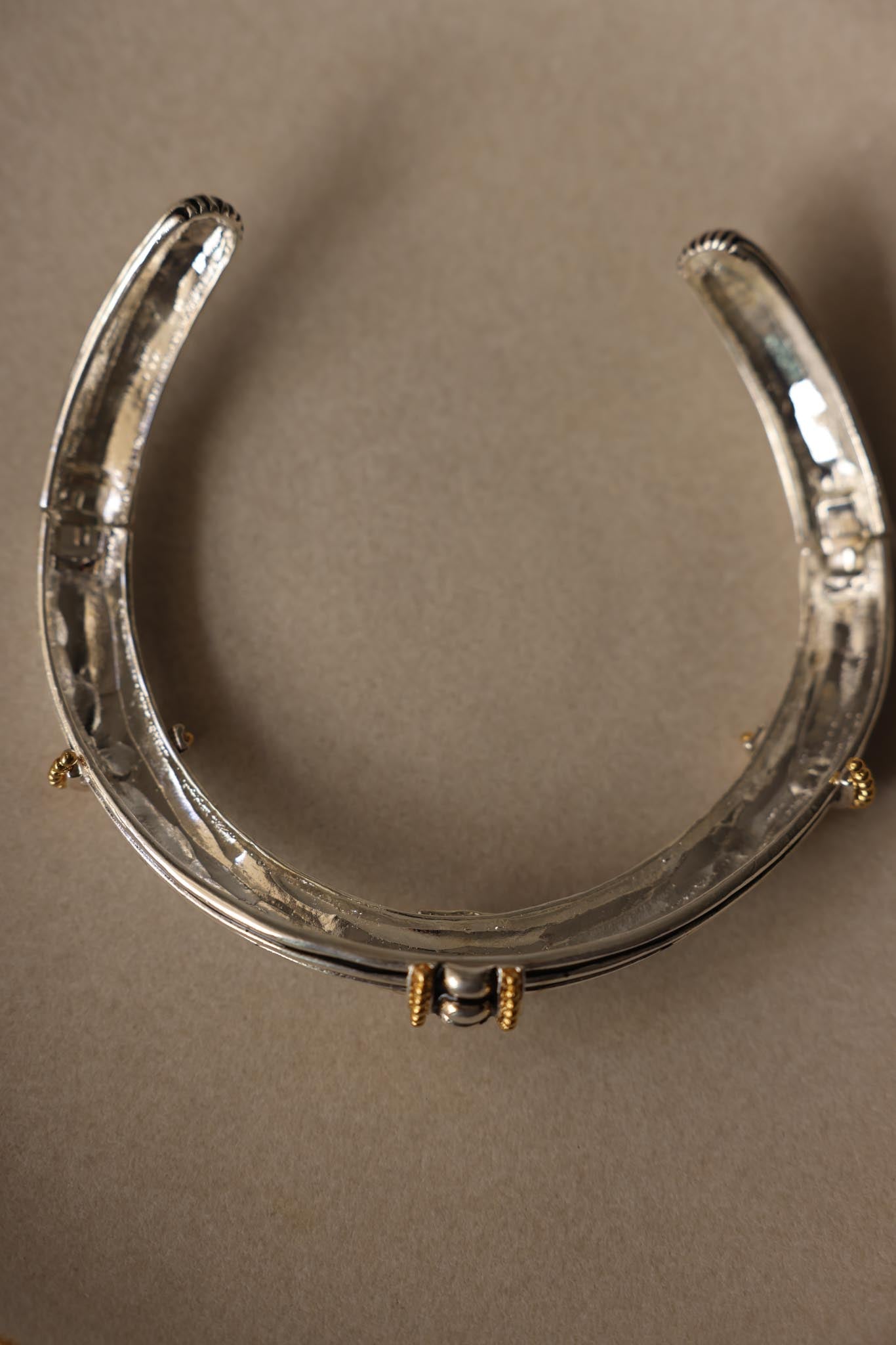 Vintage Two Tone Hinged Collar Necklace|Vintage Baazaar 