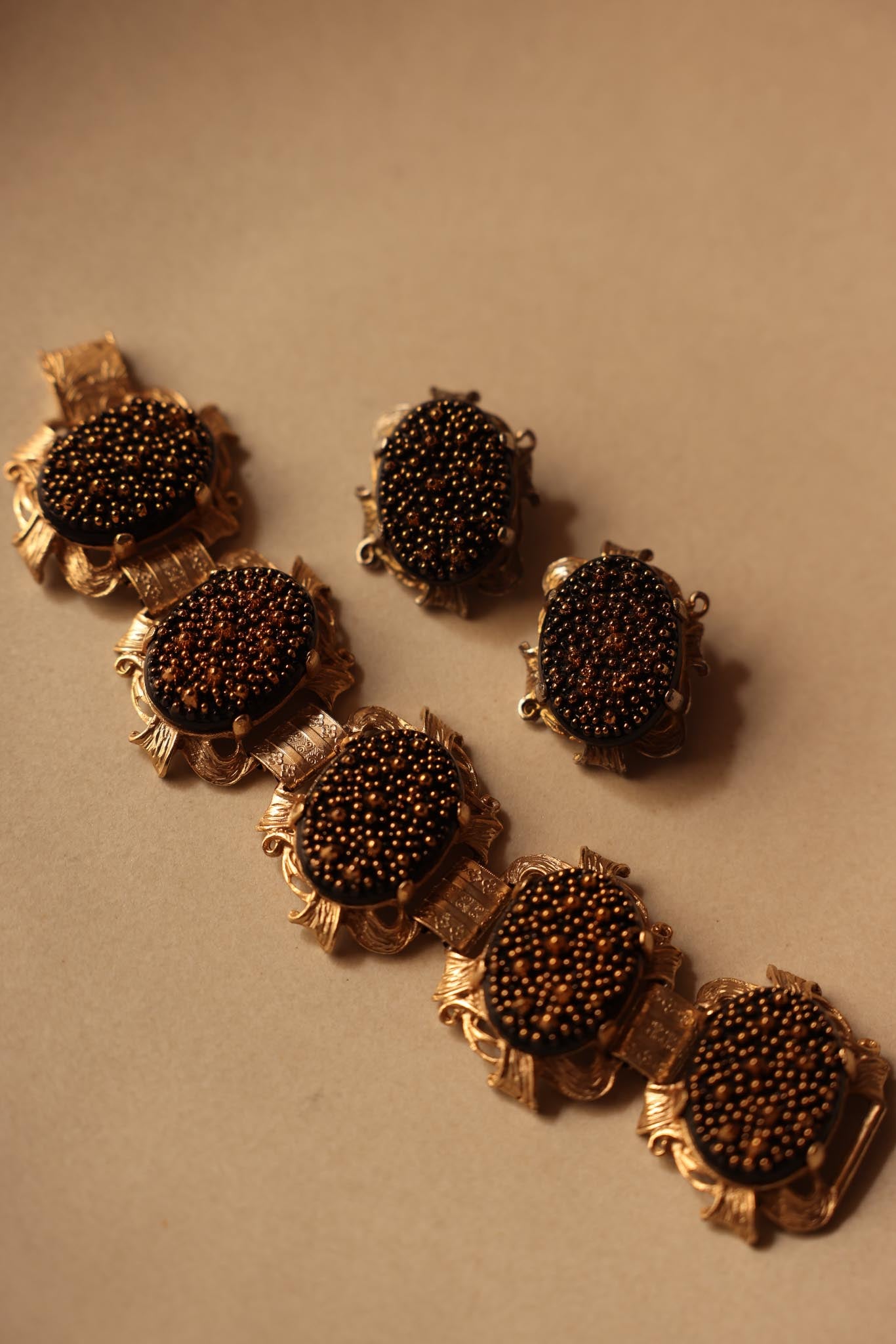 Judy Lee Black and Brushed Gold Chunky Oval Bracelet and Earrings Set|Vintage Baazaar 