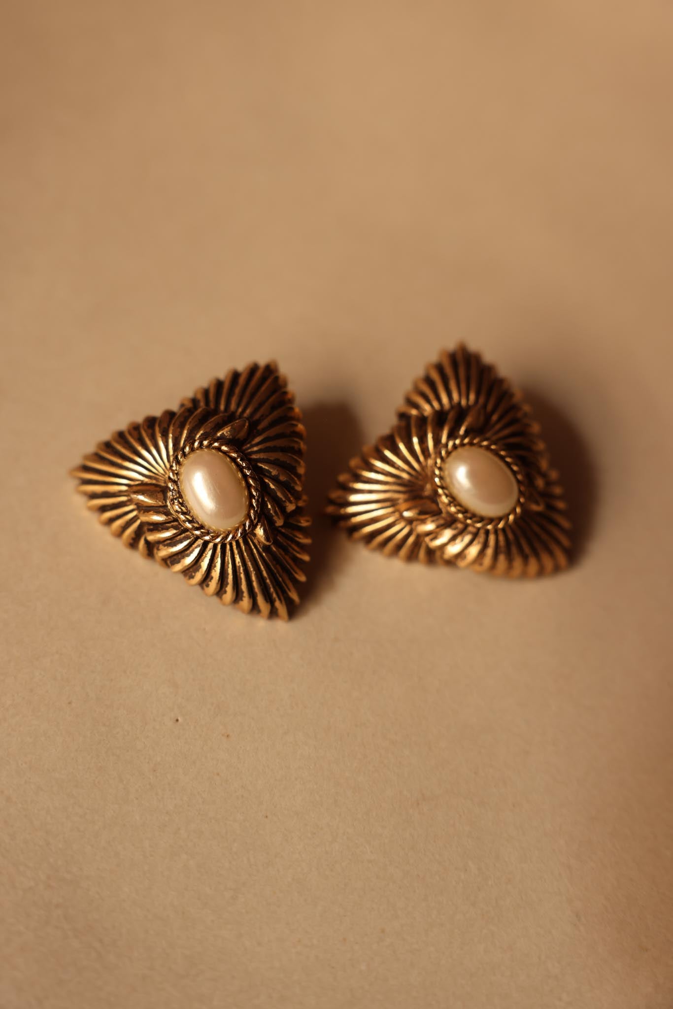 Triangle Shell Clip-On Earrings with Faux Pearl Center|Vintage Baazaar 
