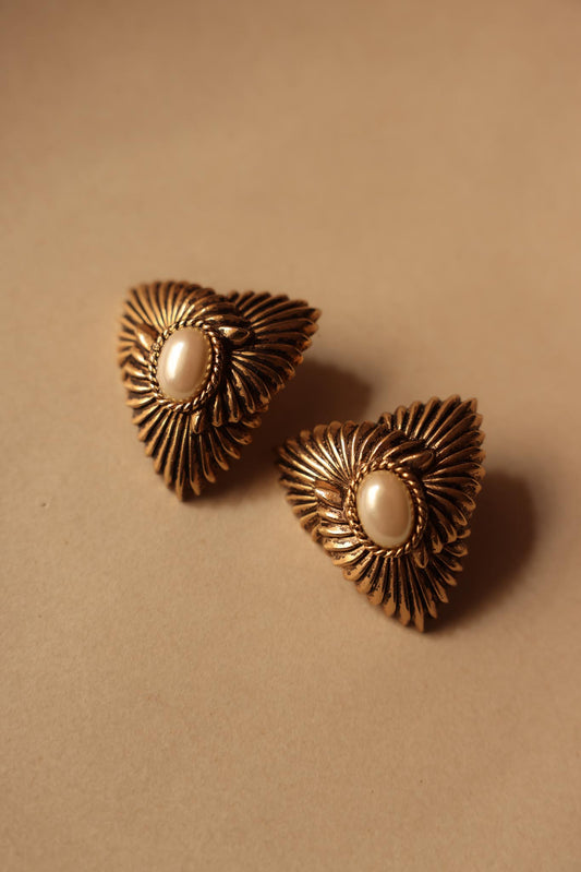 Triangle Shell Clip-On Earrings with Faux Pearl Center|Vintage Baazaar 