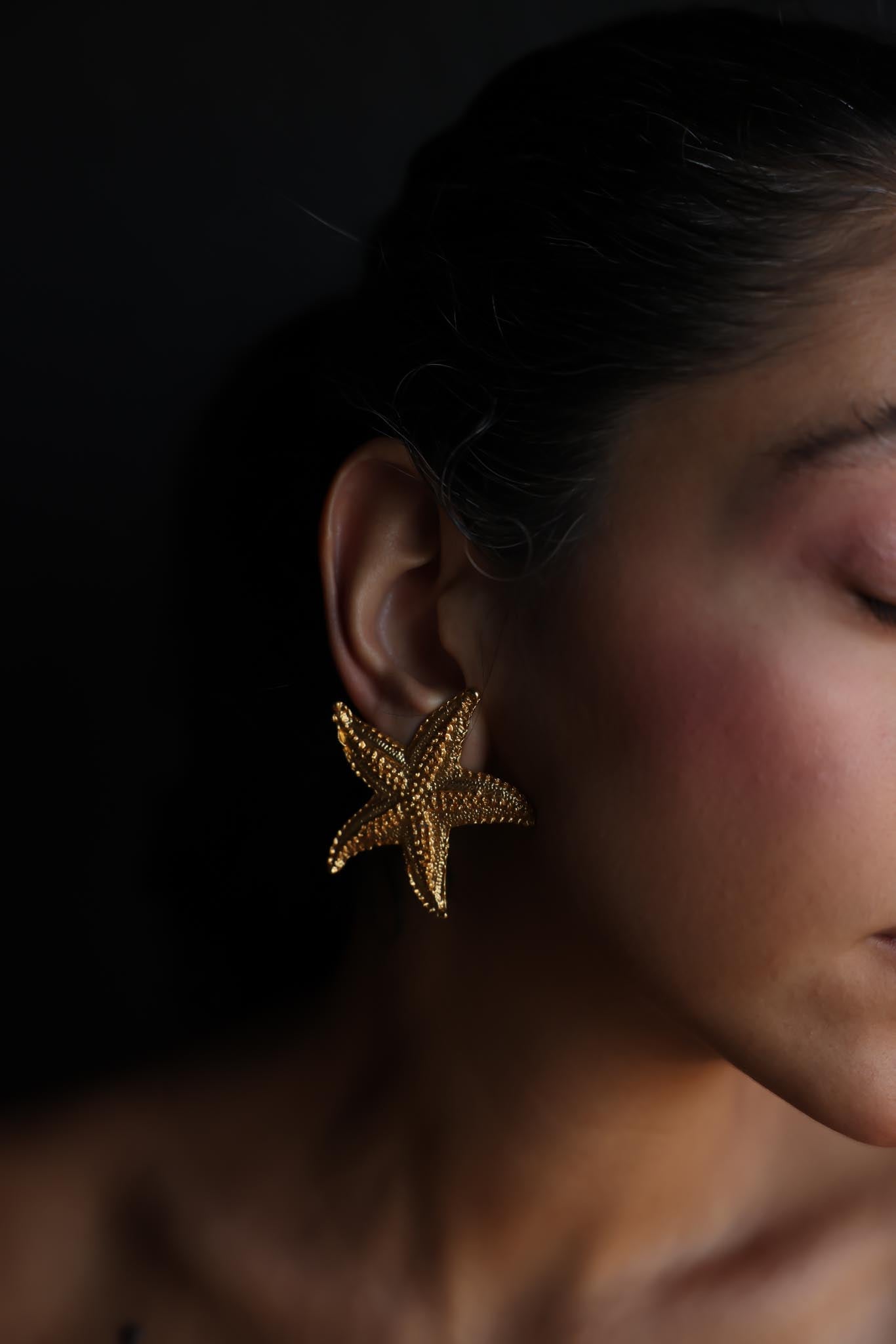 Gold-Tone Starfish Clip-On Earrings|Vintage Baazaar 
