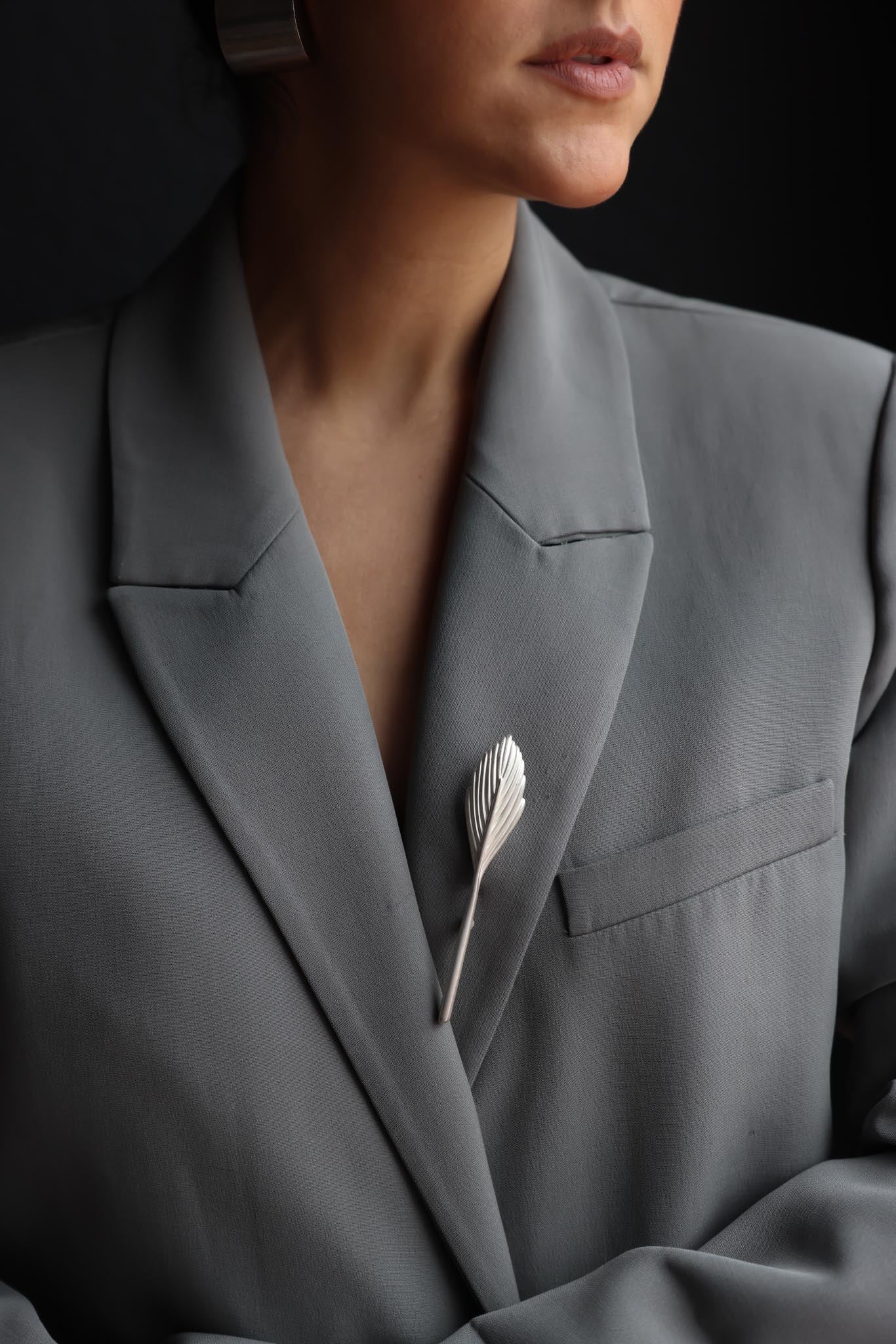 Monet Matte Silver Feather Brooch|Vintage Baazaar 
