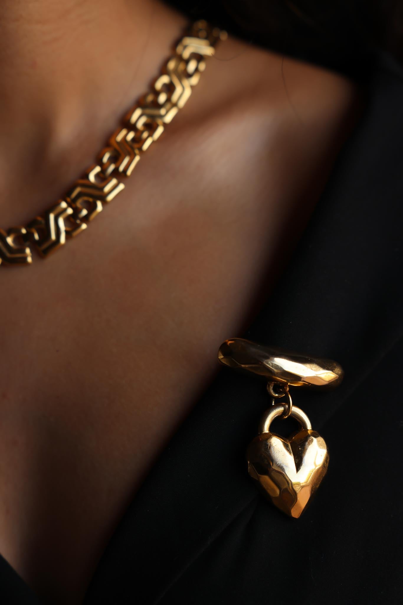 Gold-Tone Hammered Heart Brooch|Vintage Baazaar 