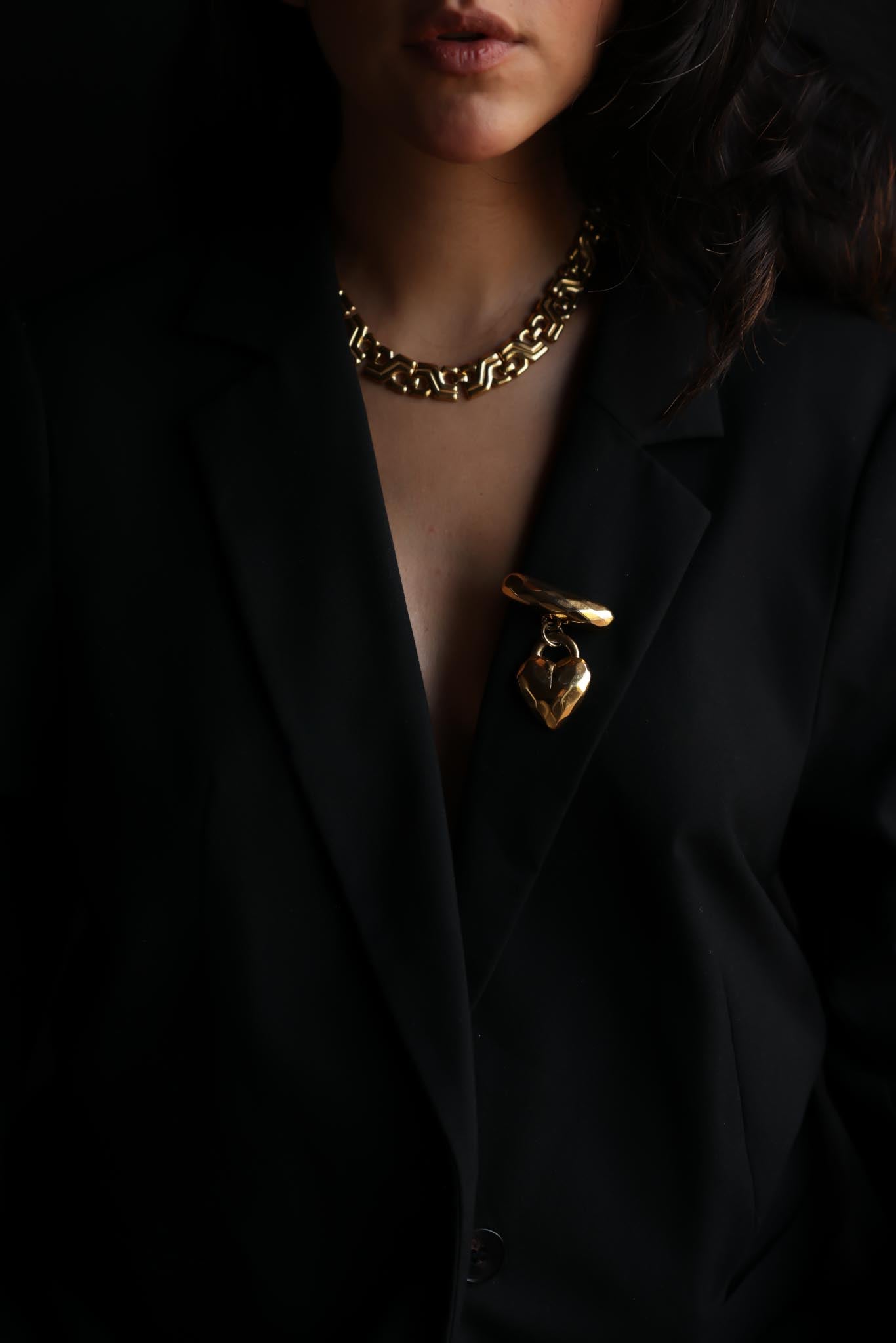 Gold-Tone Hammered Heart Brooch|Vintage Baazaar 