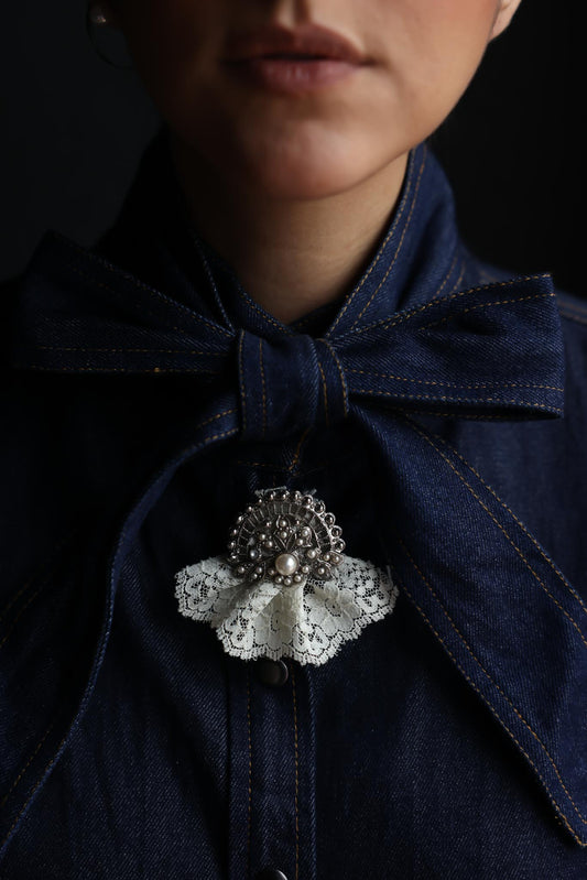 Silver-Tone Faux Pearl and Lace Brooch|Vintage Baazaar 