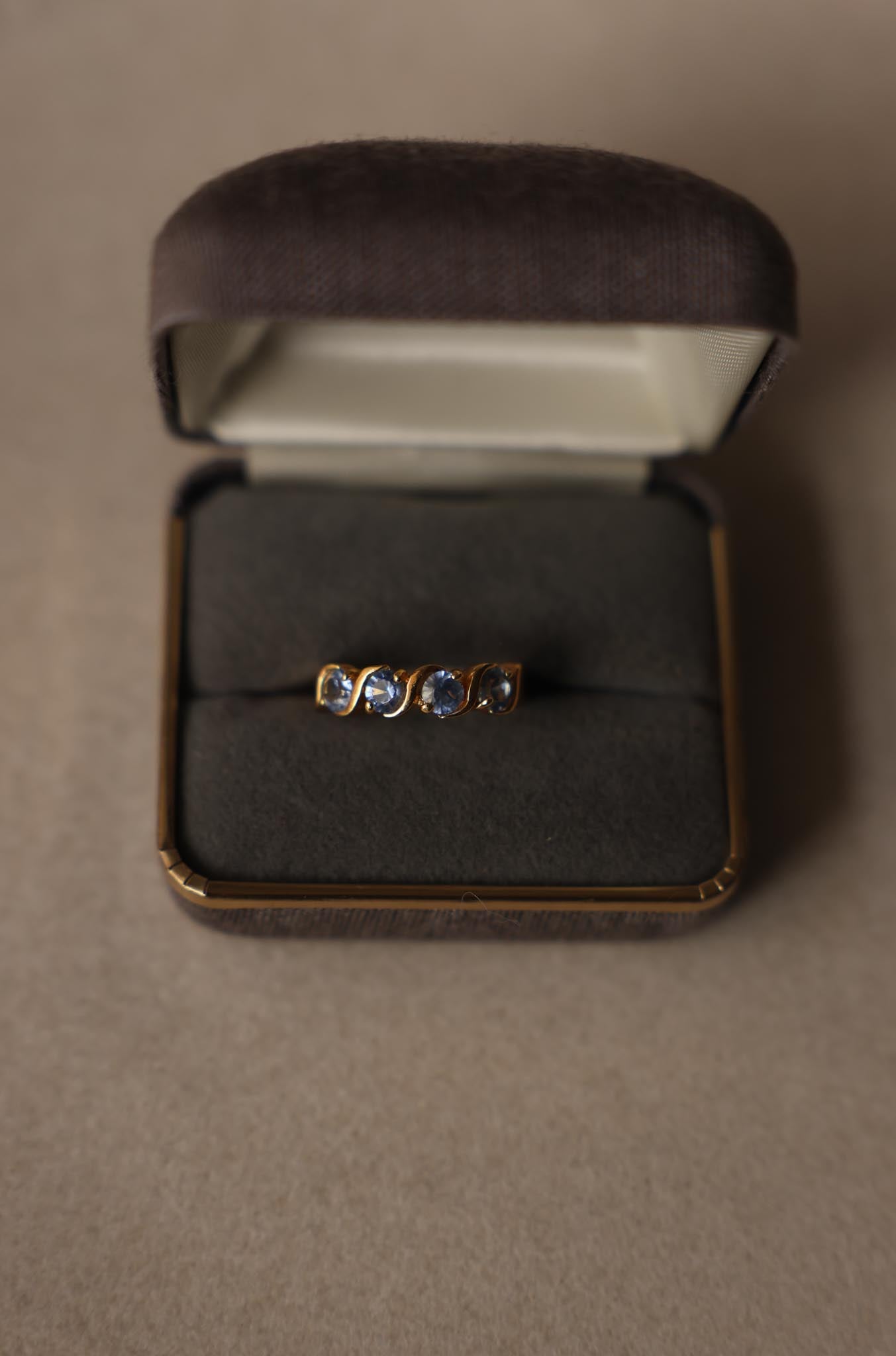 Vintage Gold Plated Blue Glass Band Ring size 8