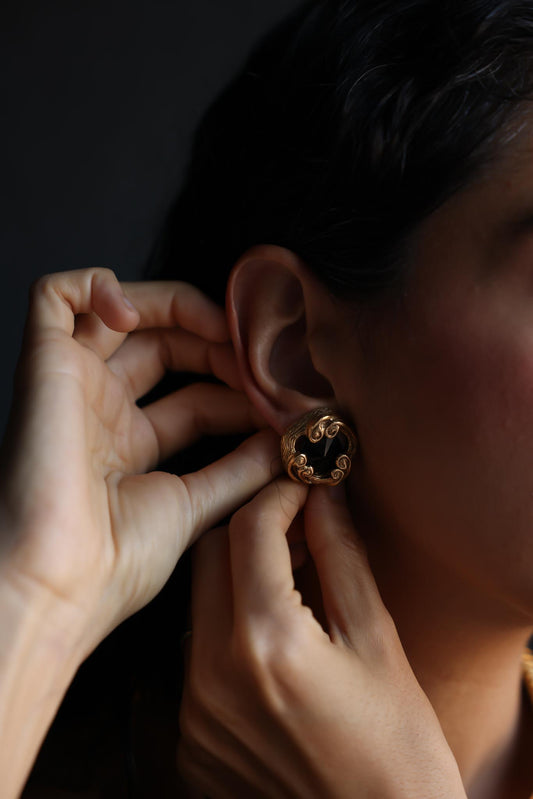 Swirl Crest Clip-On Earrings|Vintage Baazaar 