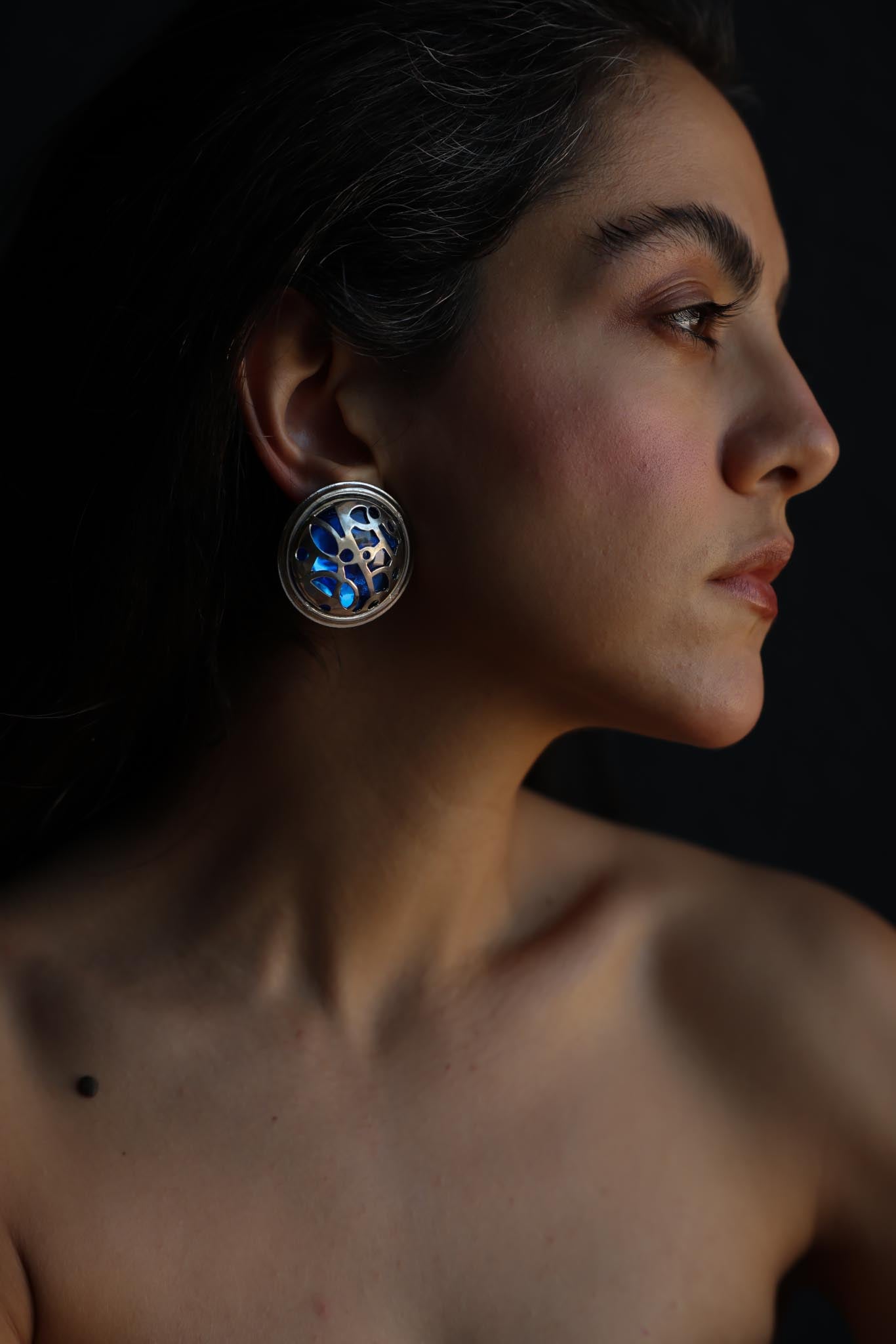 Round Silver-Tone Blue Abstract Clip-On Earrings