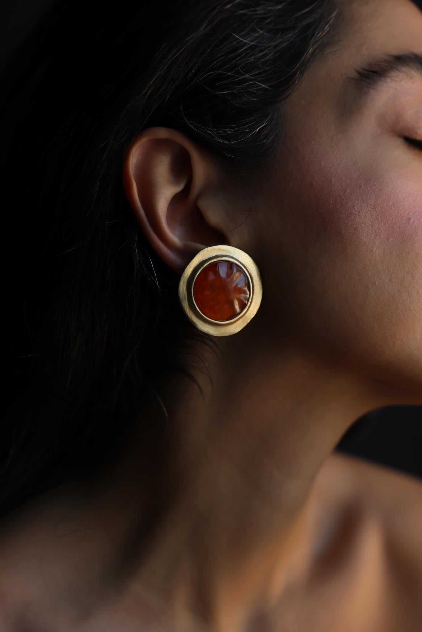 Round Matte Gold and Amber Cabochon Clip-On Earrings|Vintage Baazaar 