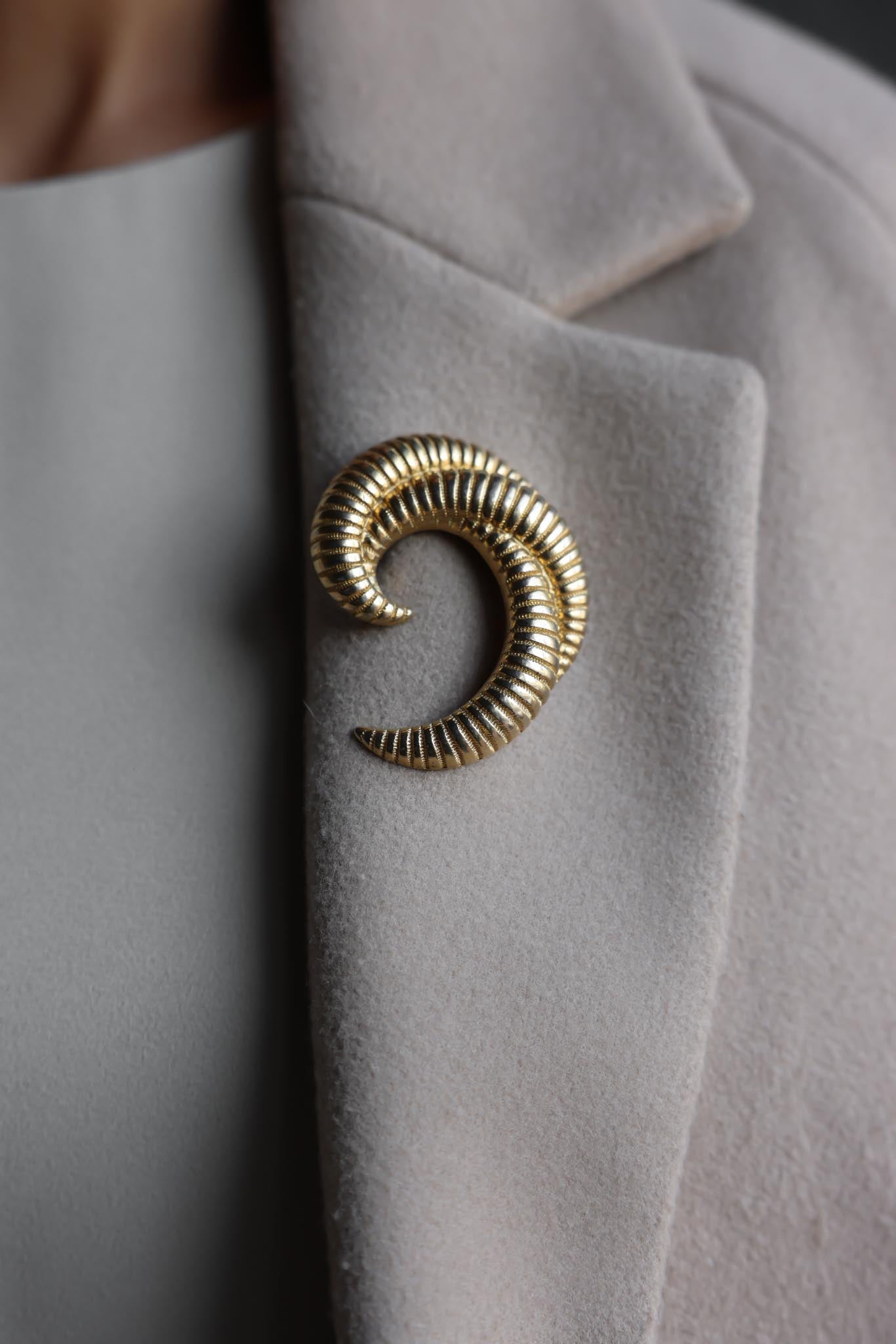 Monet Brooch|Vintage Baazaar 