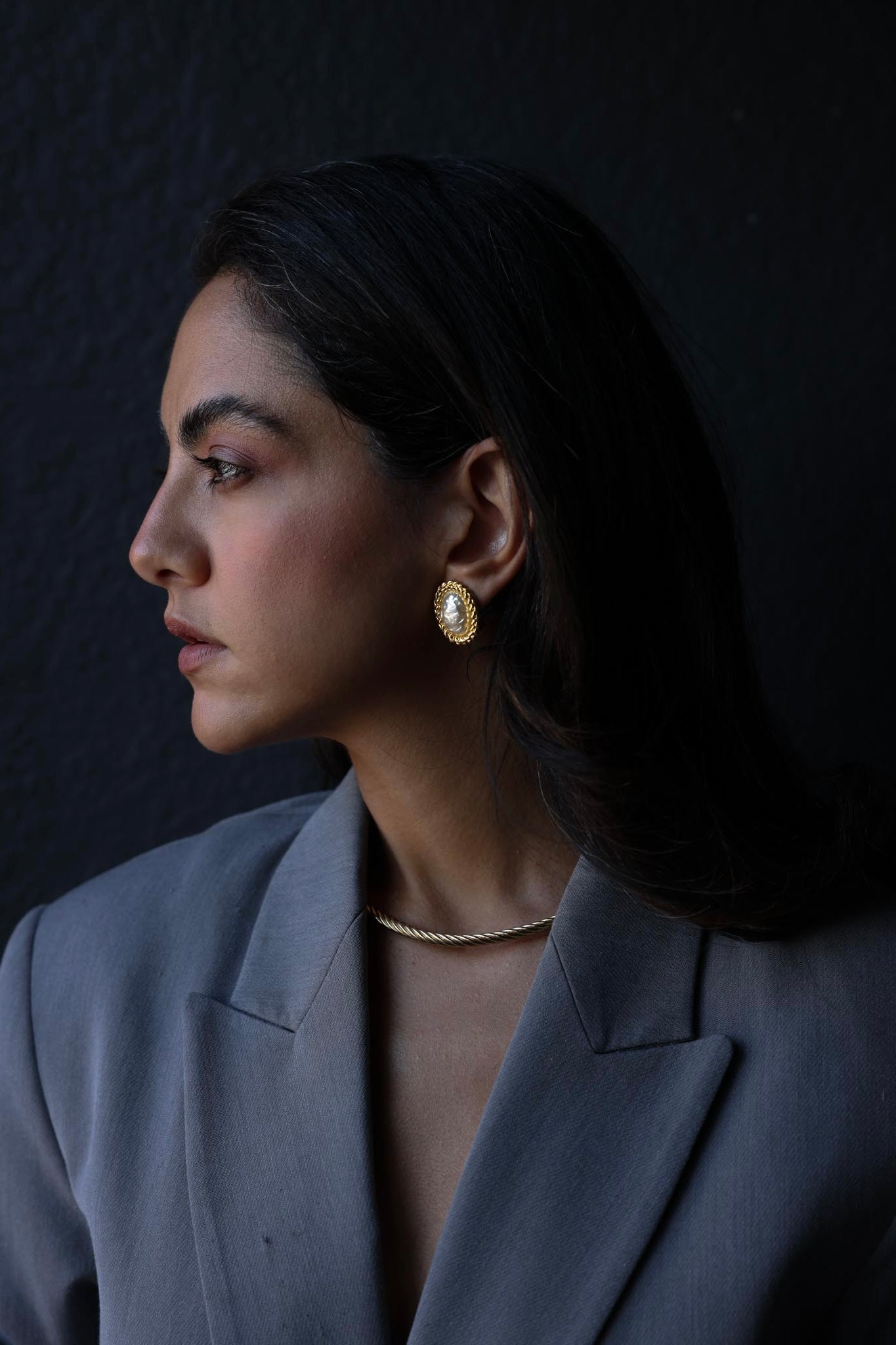 Golden Cameo Pearl Earrings|Vintage Baazaar 