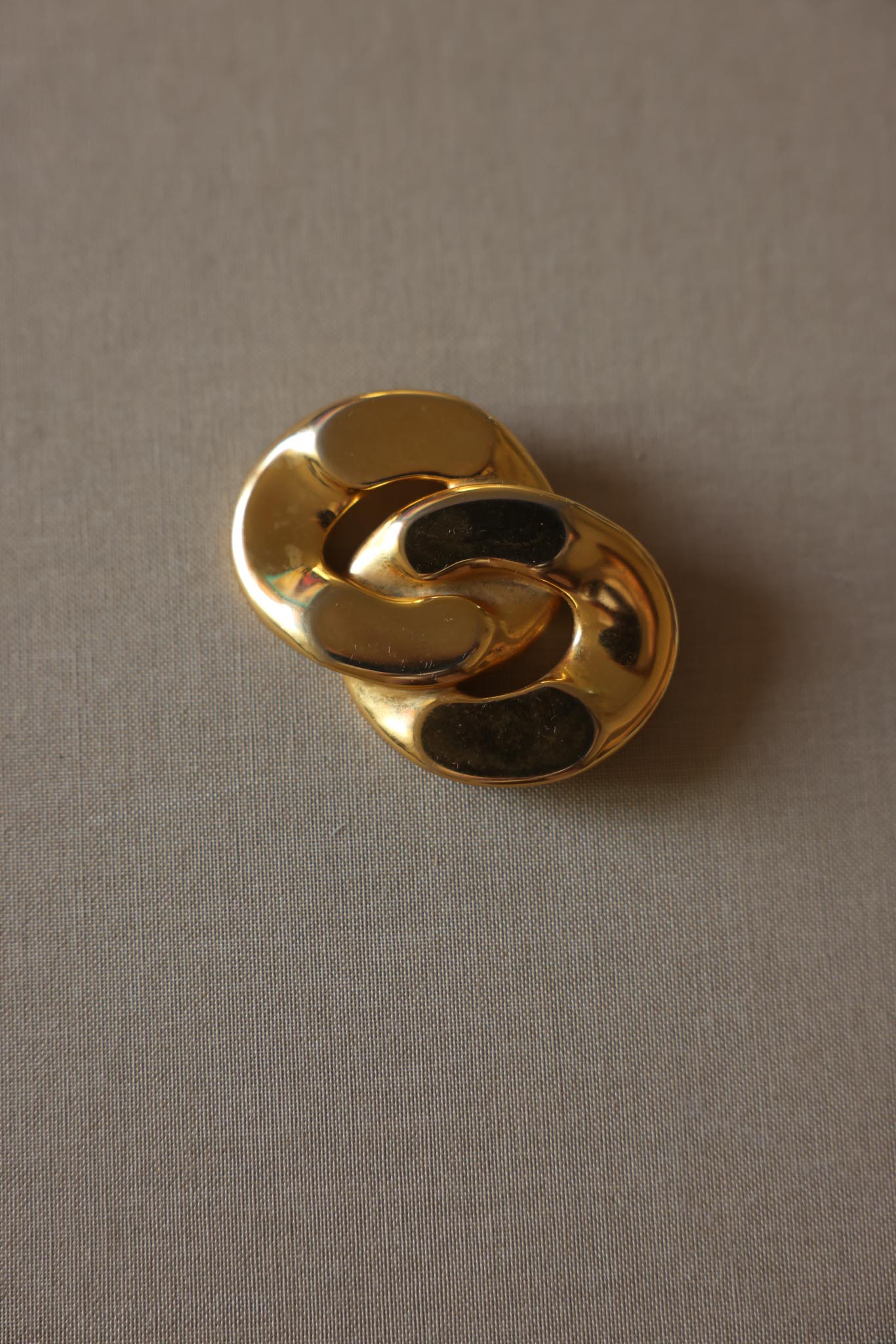 Gold-Tone Interlocking Link Brooch