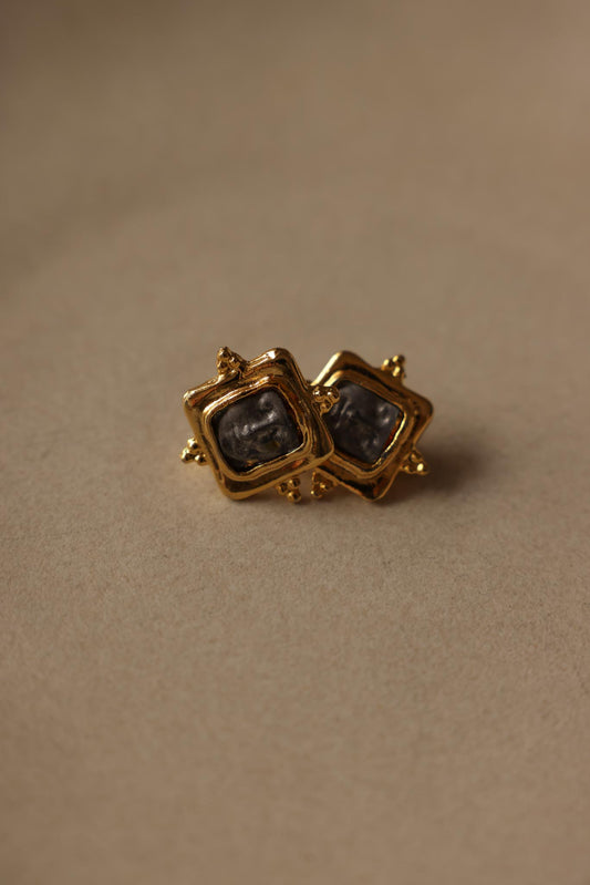Gold-Tone Face Clip-On Earrings|Vintage Baazaar 