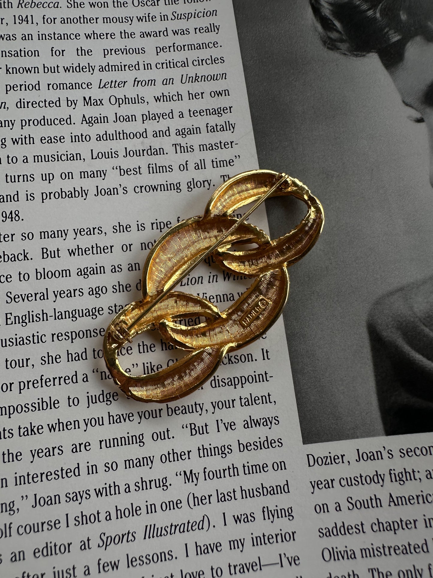 Napier Golden Unity Brooch|Vintage Baazaar 