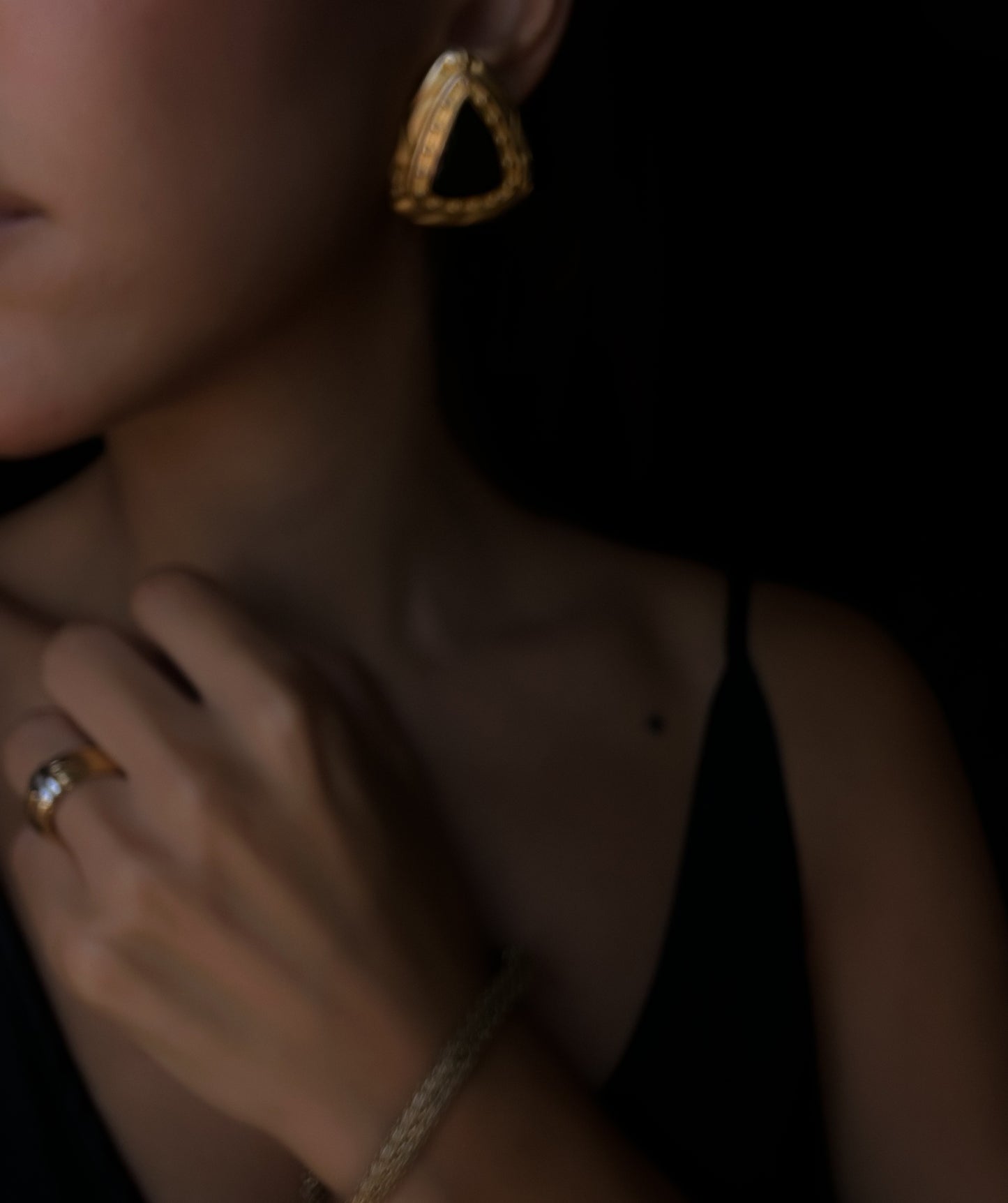 Golden Noir Triangle Earrings|Vintage Baazaar 