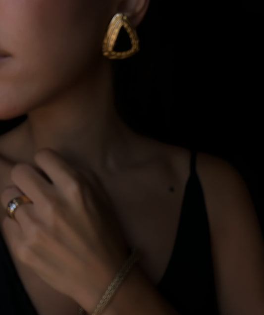 Golden Noir Triangle Earrings|Vintage Baazaar 