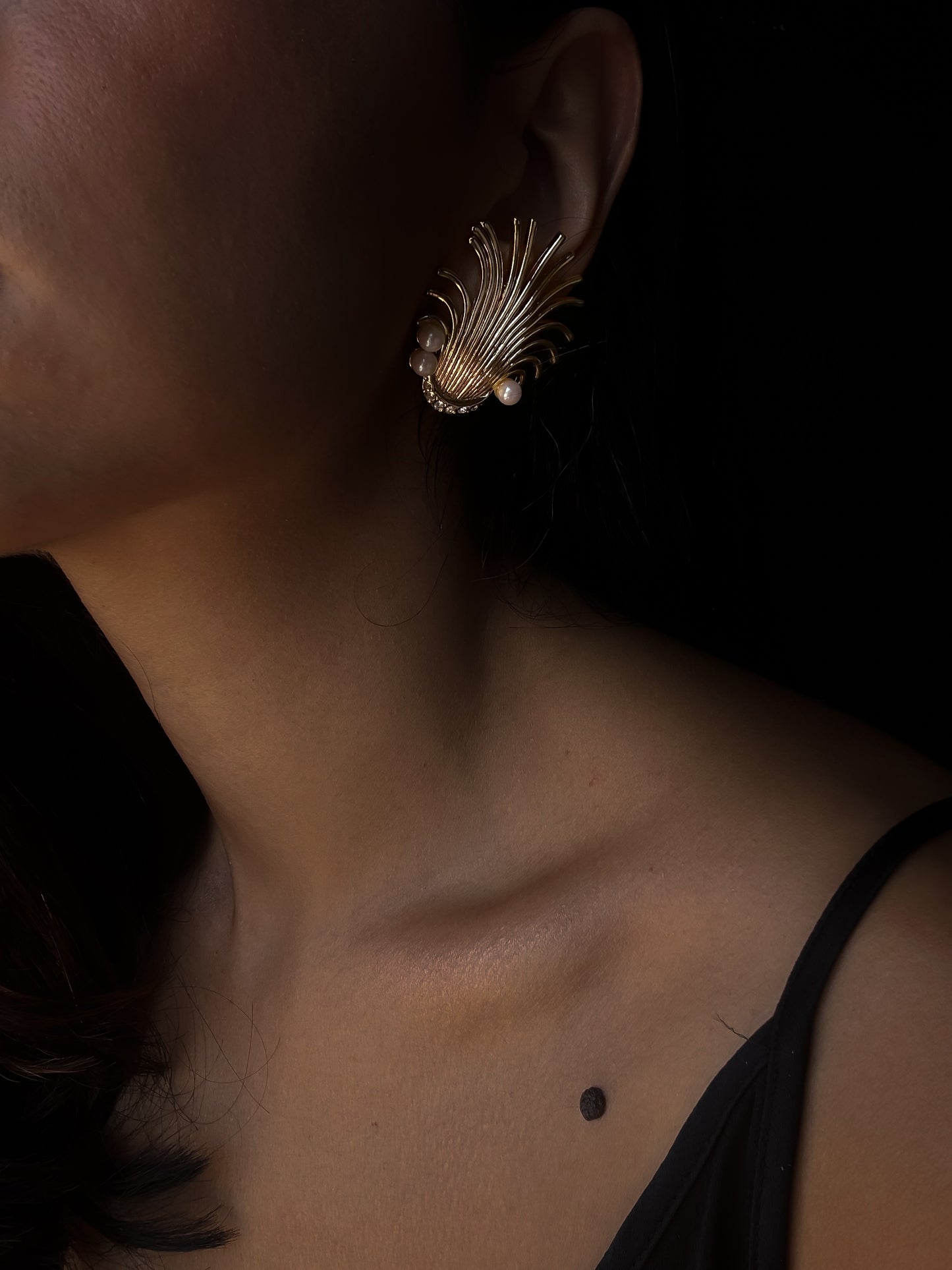 Pearl Fan Cascade Earrings|Vintage Baazaar 