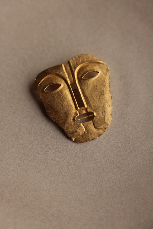 Face Brooch in Brushed Gold|Vintage Baazaar 