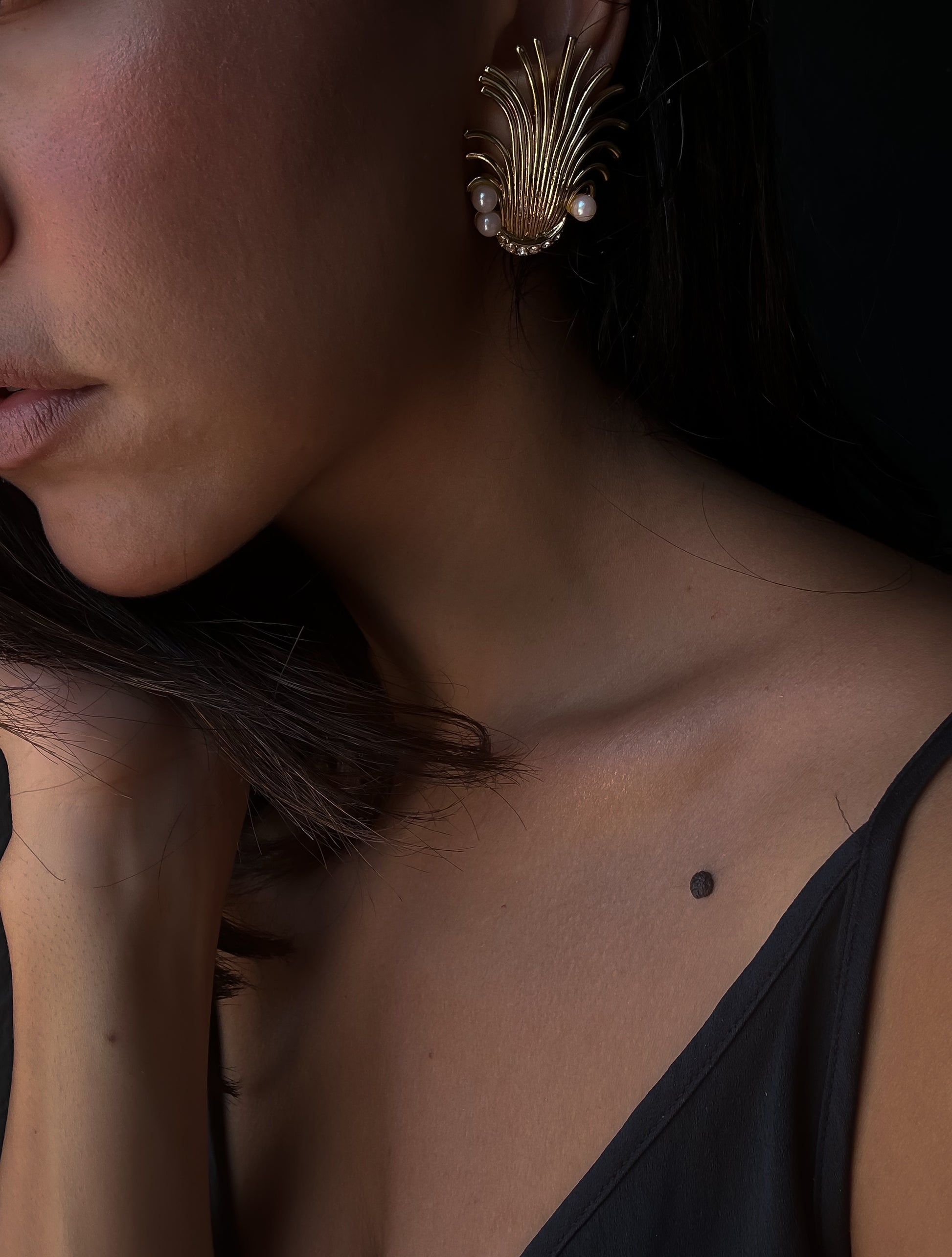Pearl Fan Cascade Earrings|Vintage Baazaar 