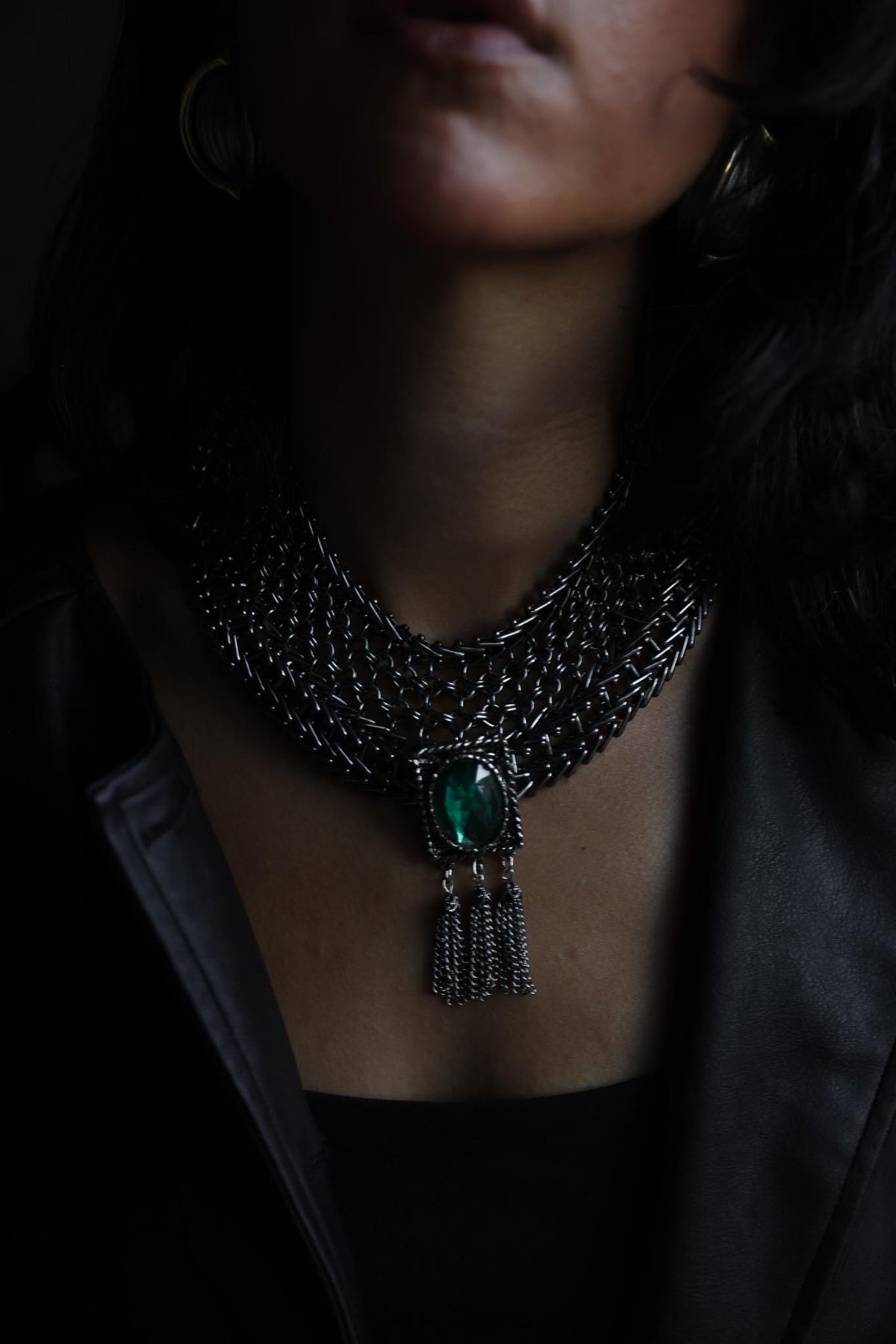 Silvertone Green Oval Tassel Pendant / Brooch Necklace