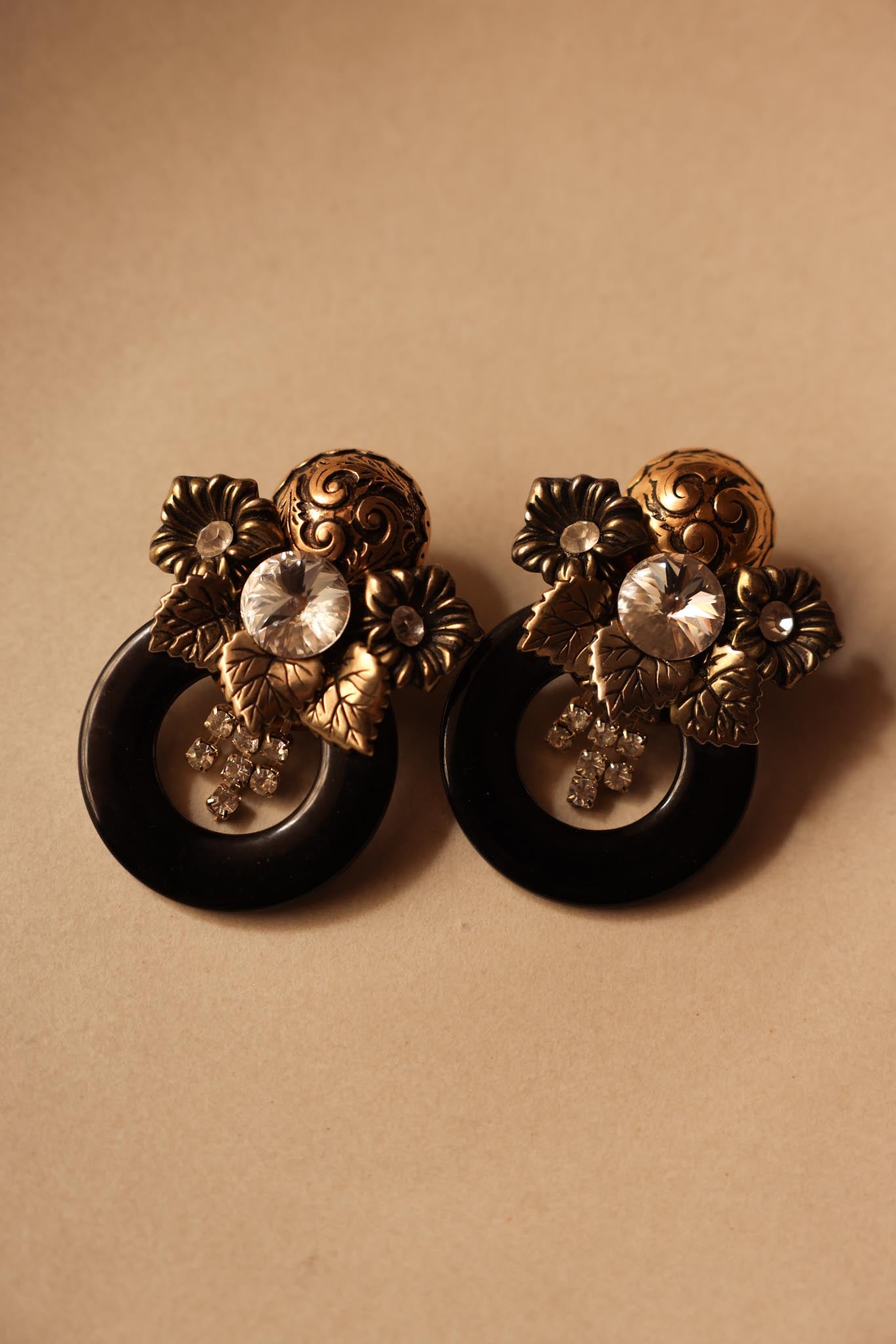Floral Scroll Rhinestone Clip-On Earrings|Vintage Baazaar 